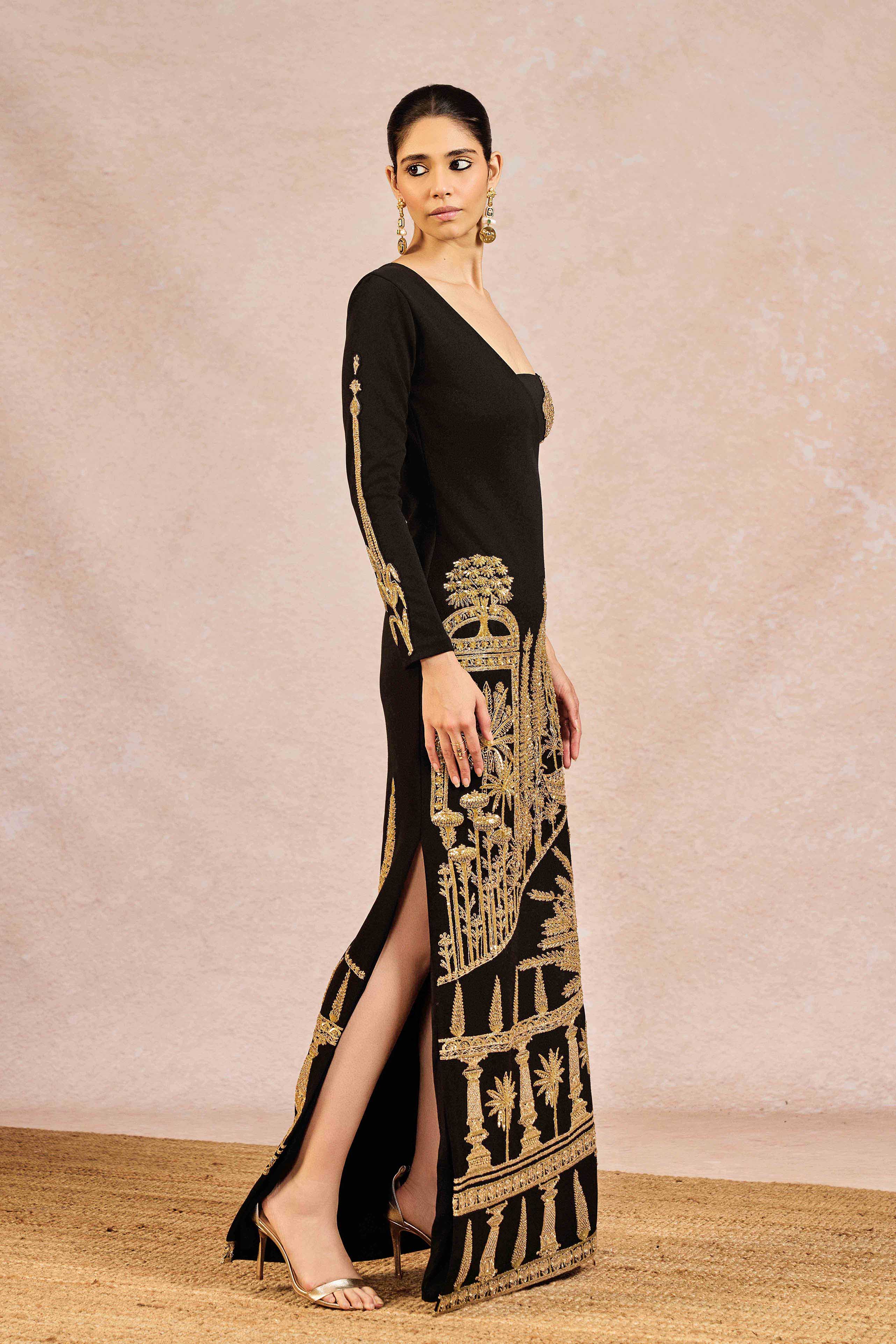 'Aankhon Ka Paigam' Gown - Image 5