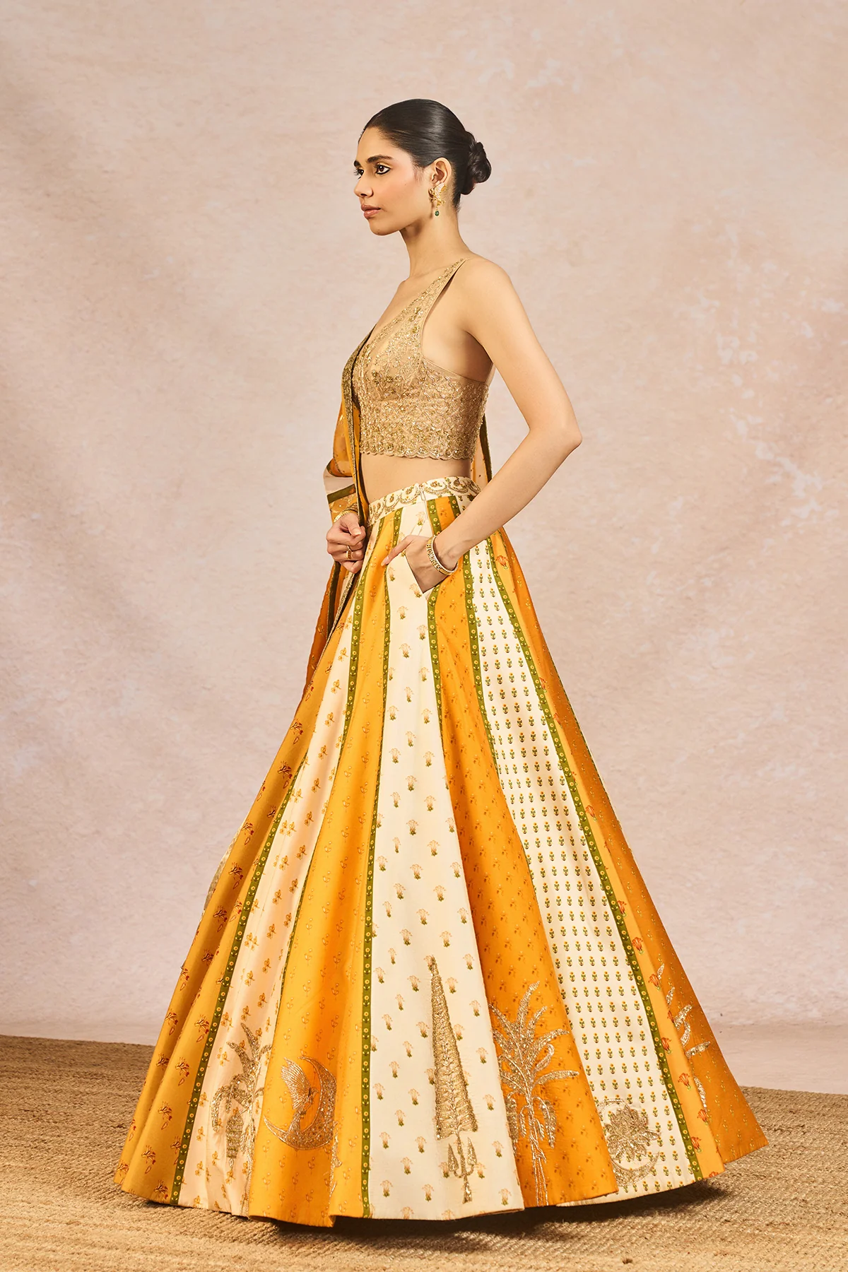 The 'Aur Tum' Lehenga - Image 4