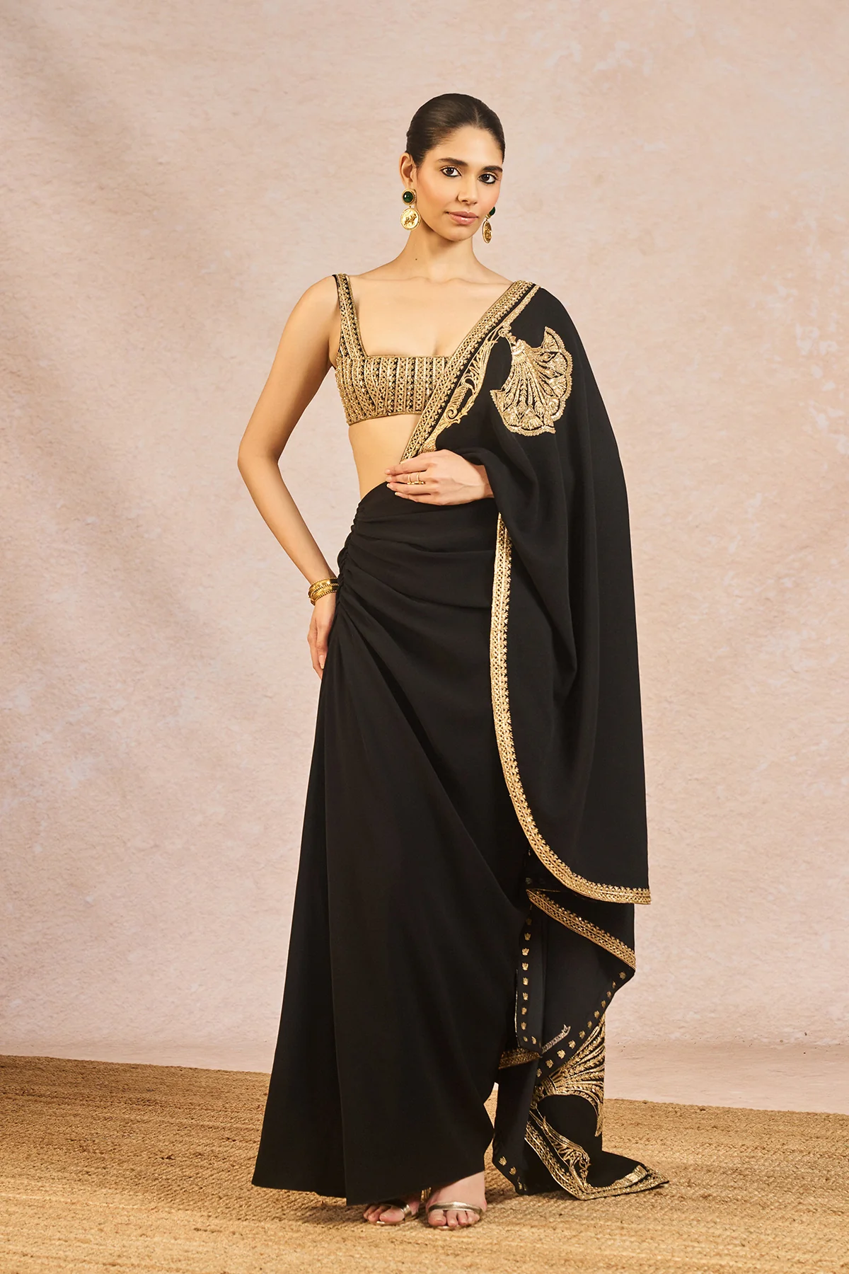 'Aur Tum' Set - Image 2