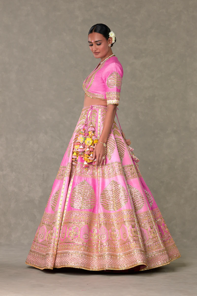 Barfi Pink ‘Paan-Patti’ lehenga - Image 12