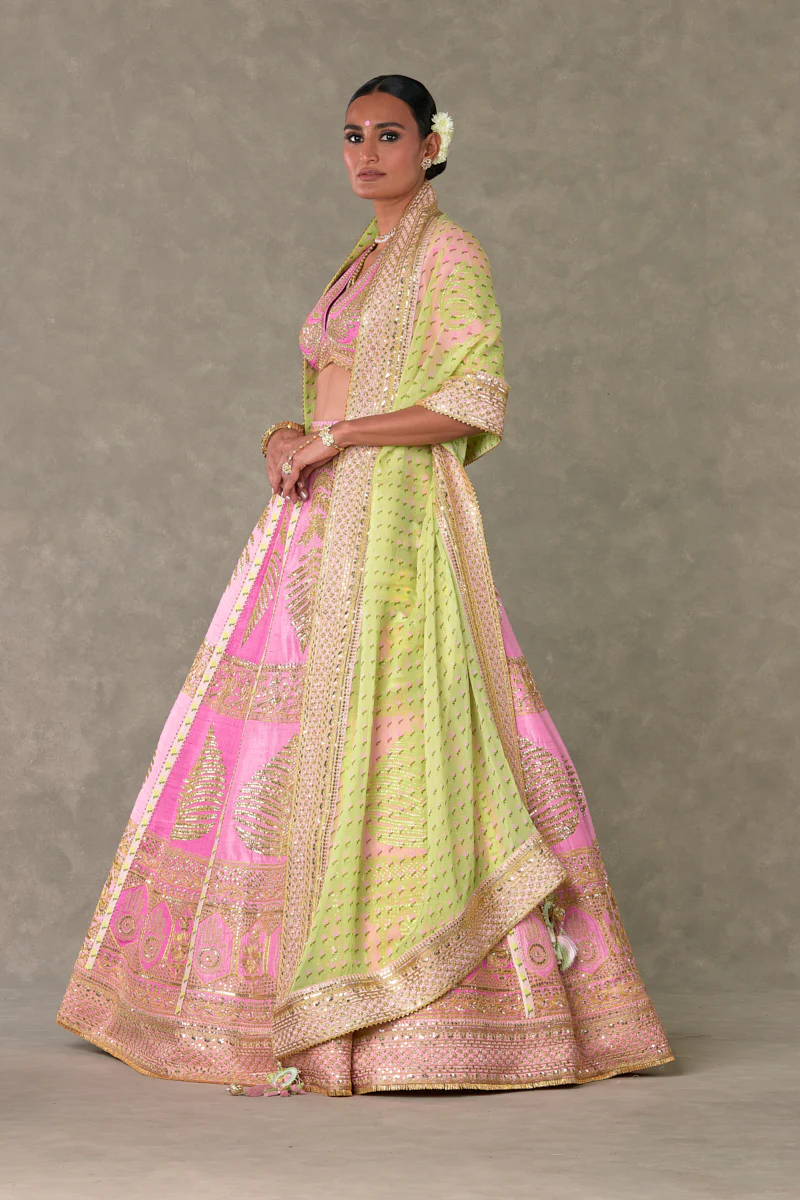 Barfi Pink ‘Paan-Patti’ lehenga - Image 9