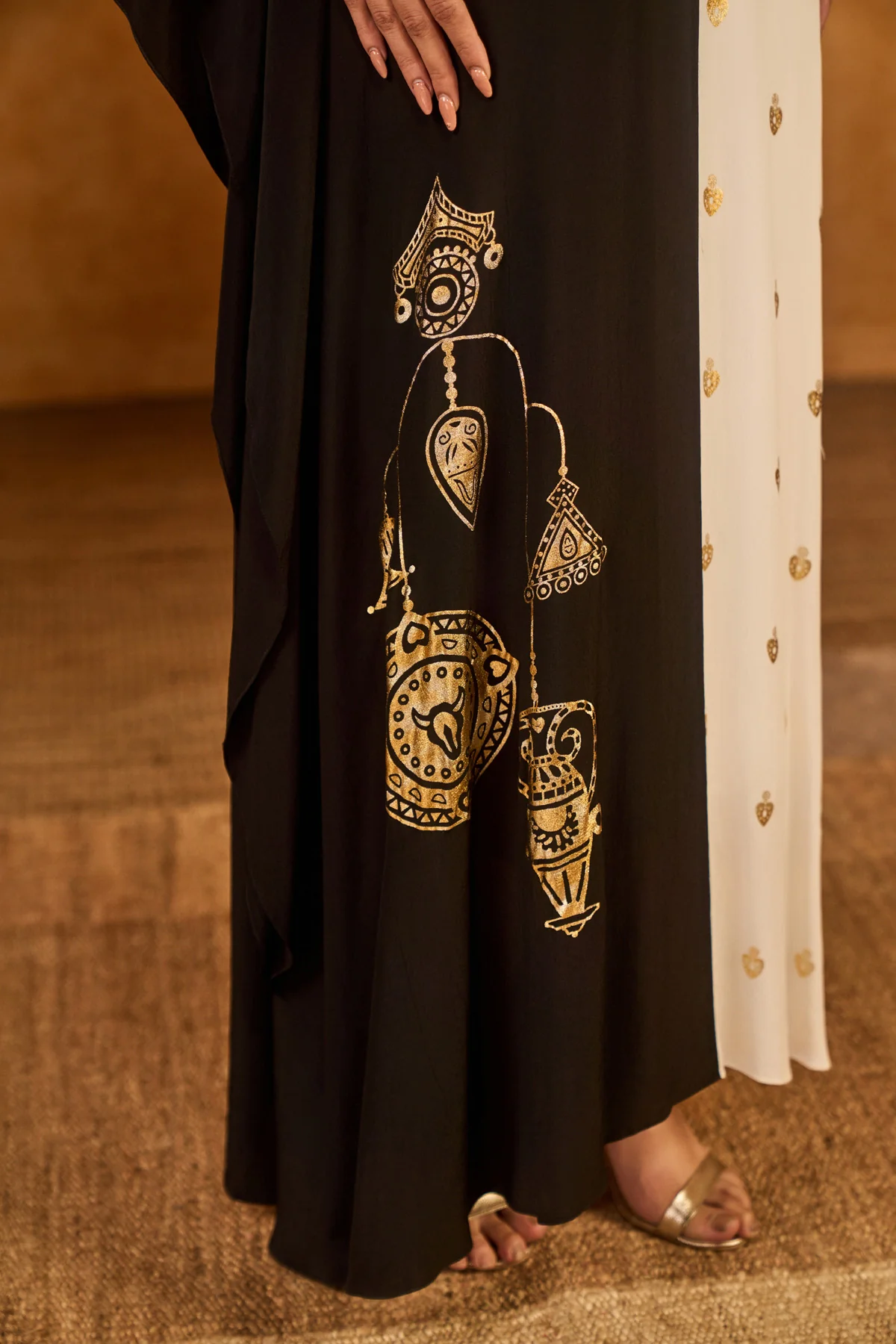 Black And White Heartbeat Kaftan - Image 4