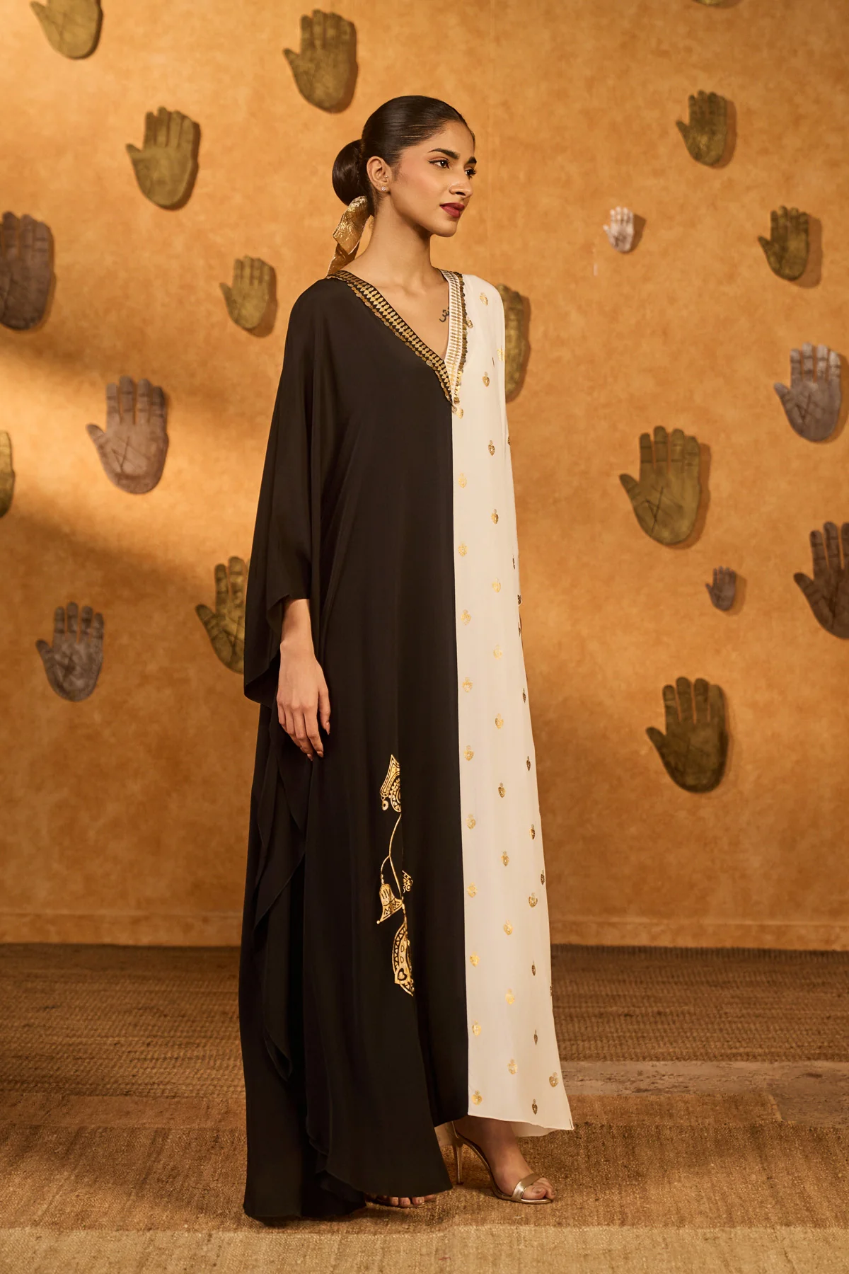 Black And White Heartbeat Kaftan - Image 5