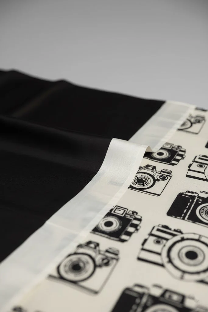 ARCHIVAL 04 - Image 3