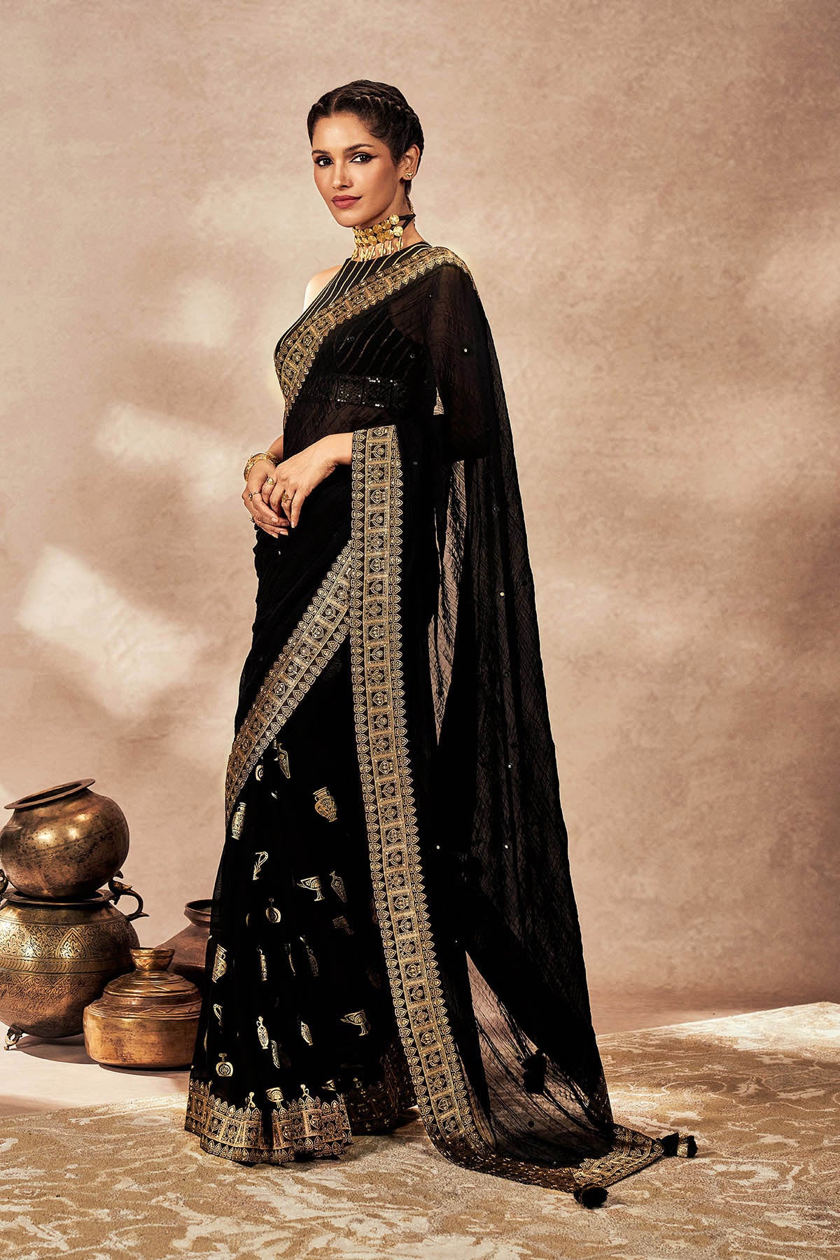 Black Potters Touch Crushed Saree - Image 9