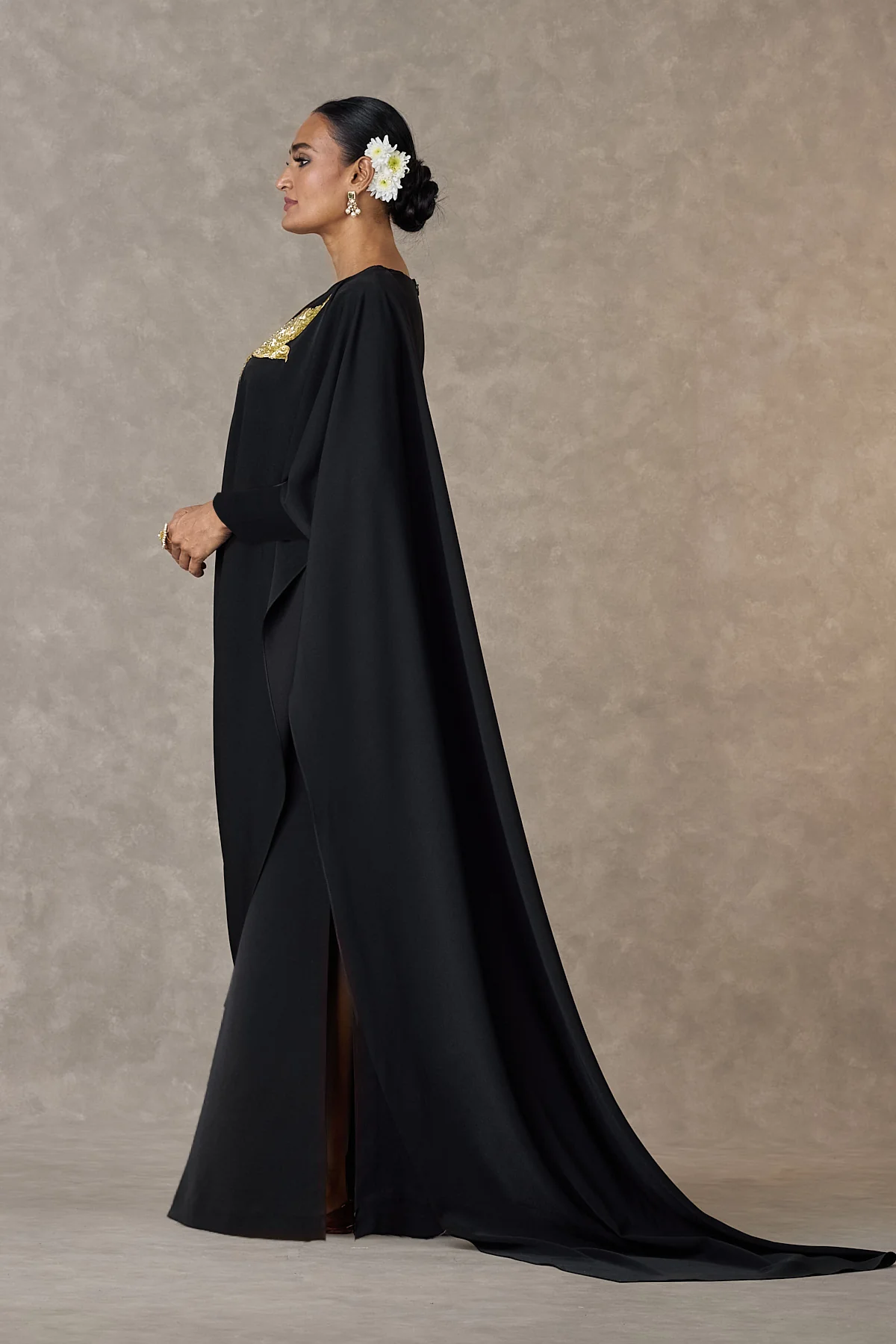 Black Son Chidiya Saree Gown - Image 7