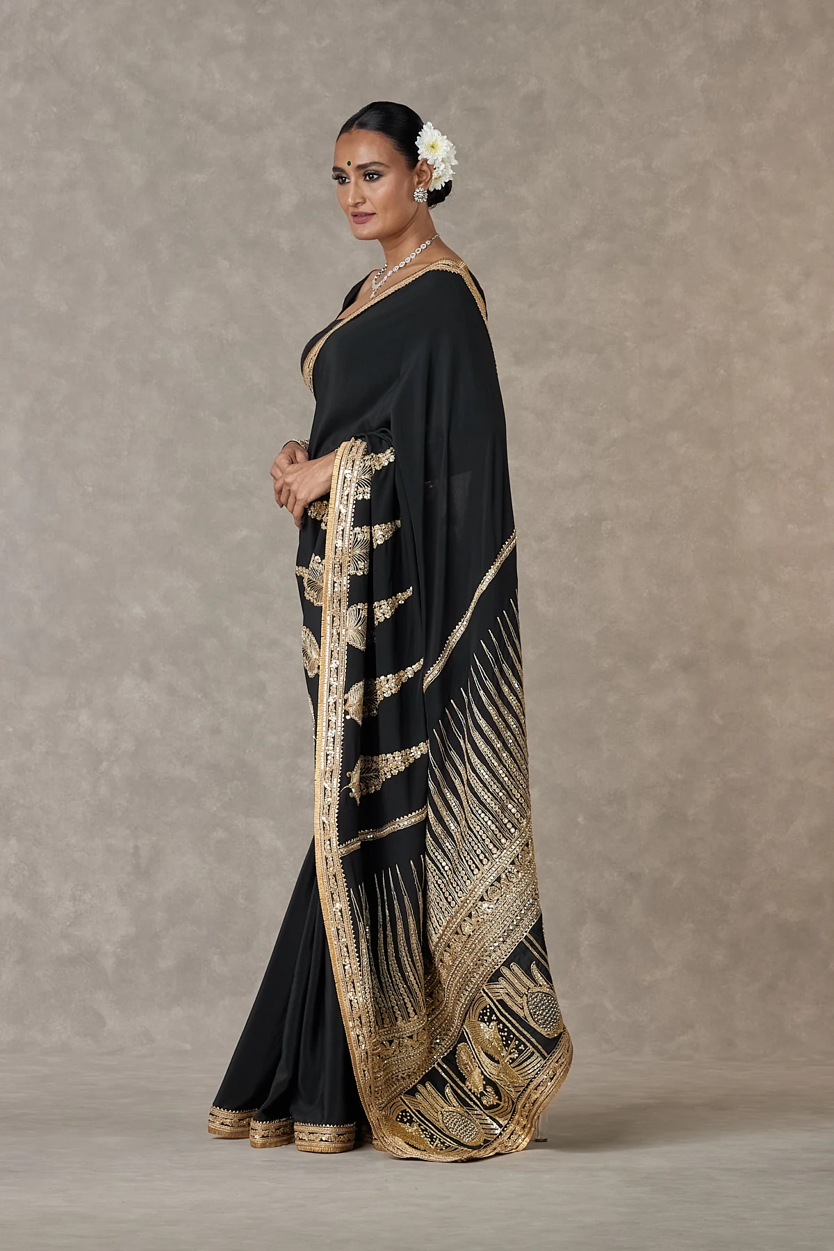 Black Son-Patti Saree - Image 6