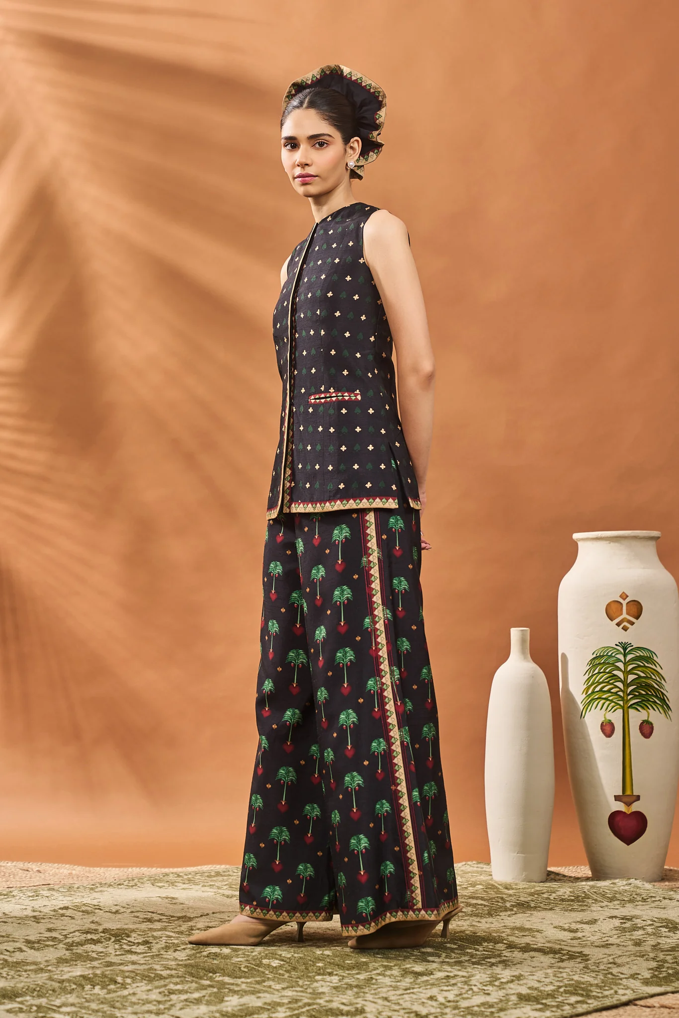 Black Tree Of Hearts Co-Ord Set - Image 4