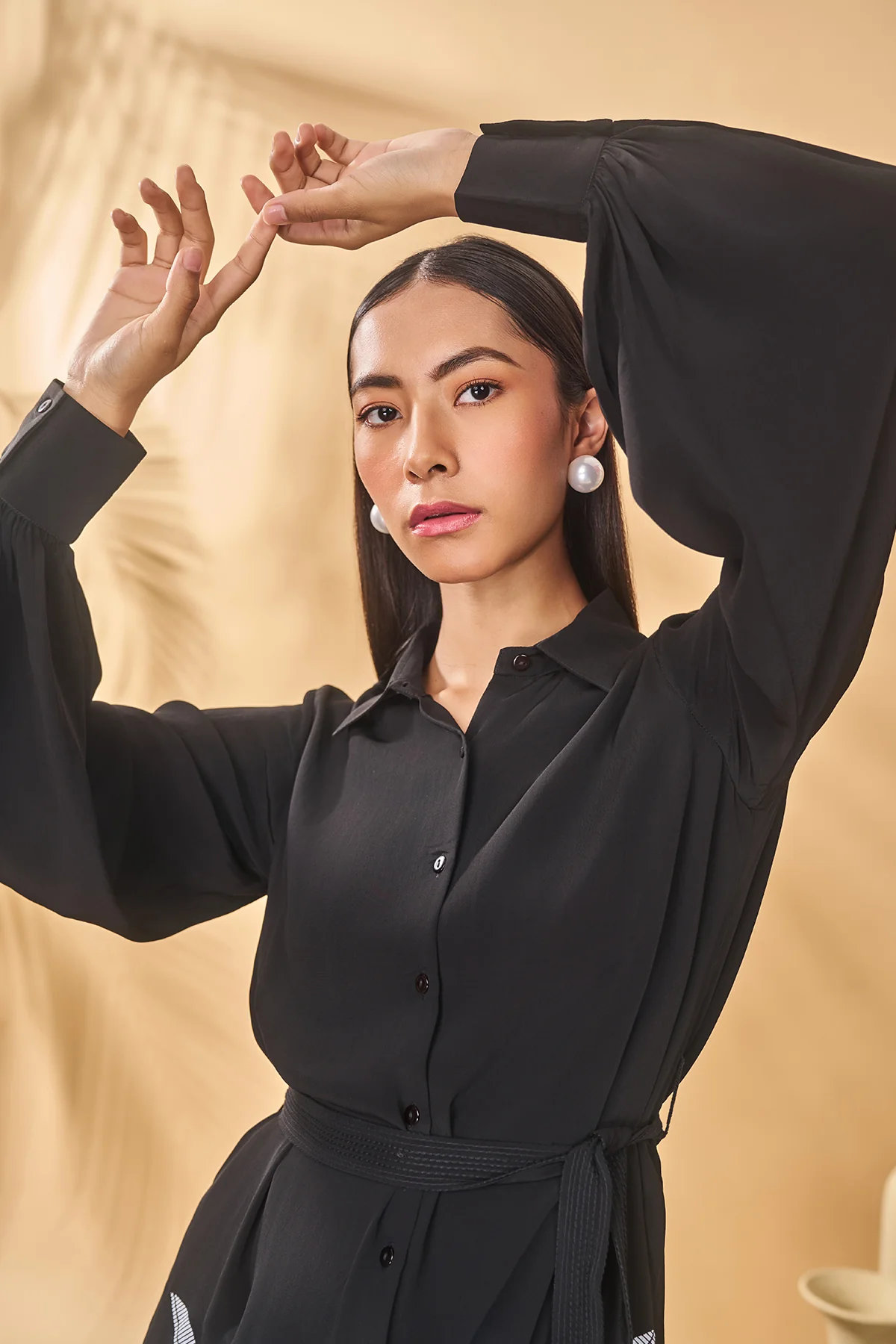 Black Trellis Palm Khadi Shirt Dress - Image 7