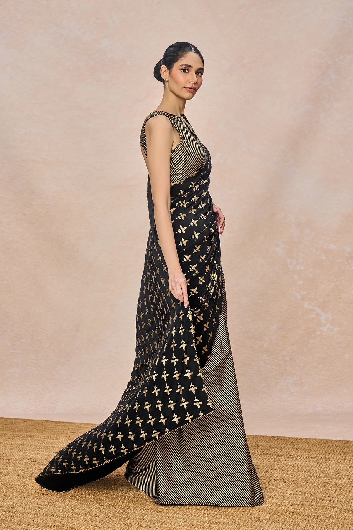 Black Triangular Flower Saree - Image 2