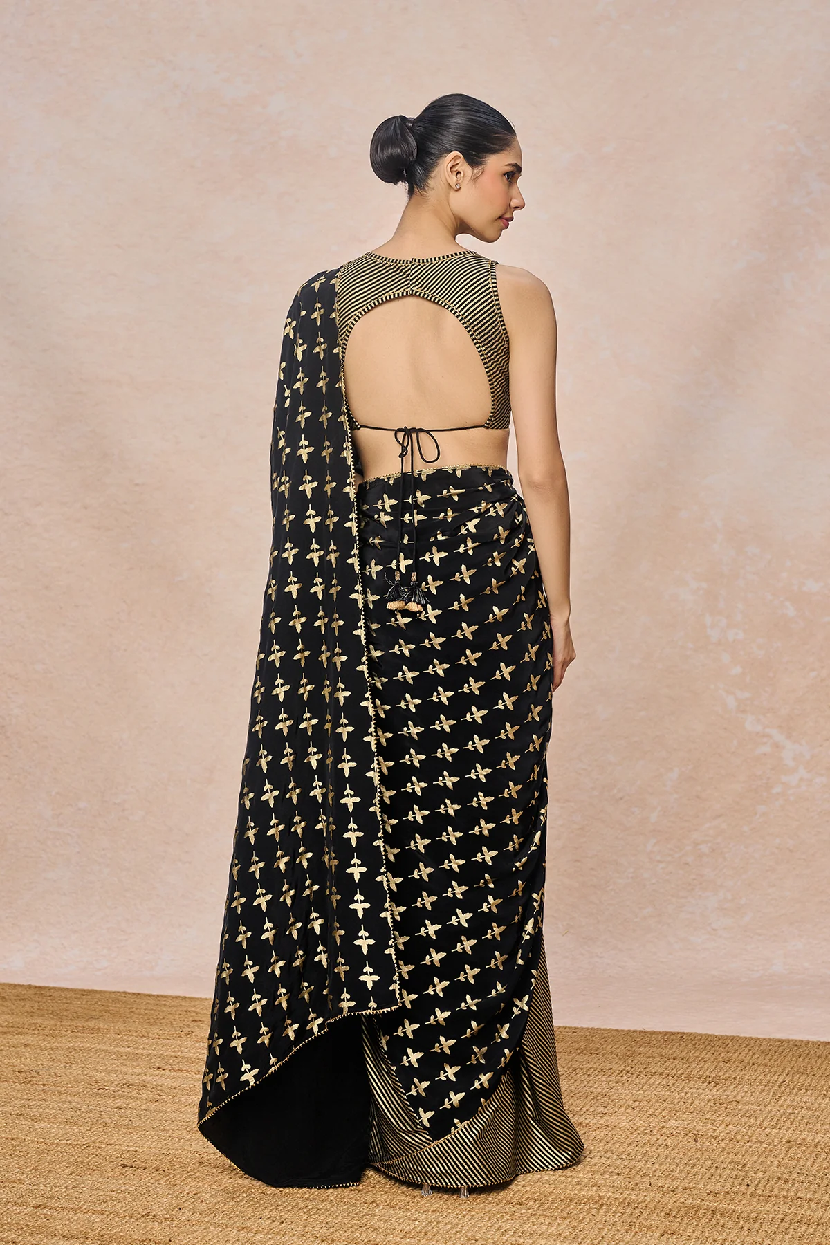 Black Triangular Flower Saree - Image 4