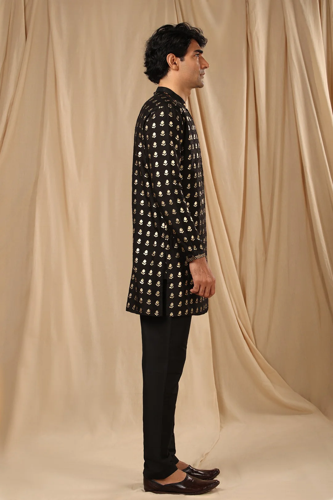 Black Wallflower Kurta Set - Image 4