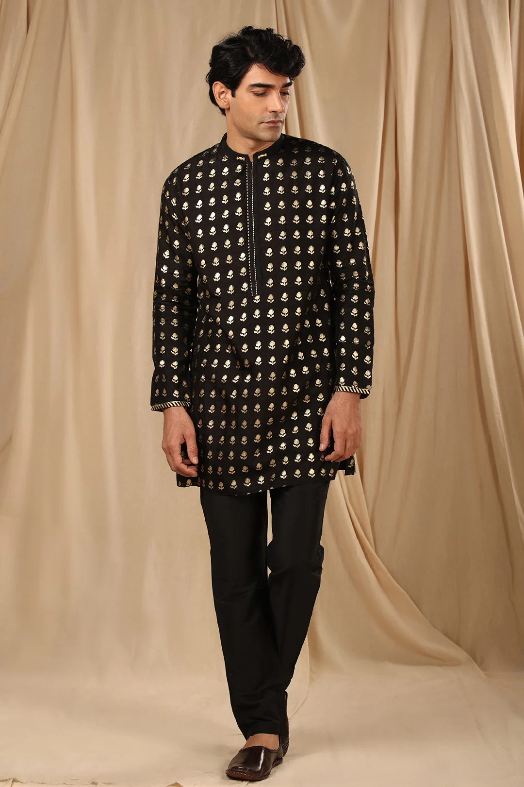 Black Wallflower Kurta Set - Image 5