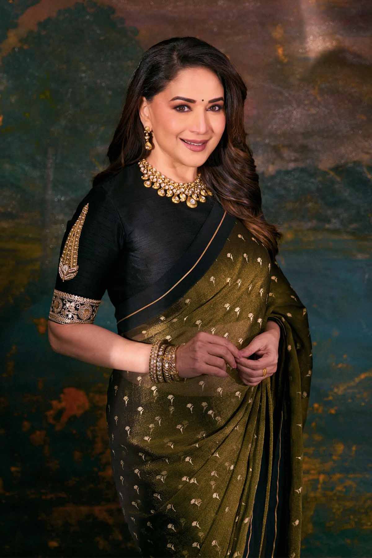 Black Winegarden Tissue Saree - Image 9