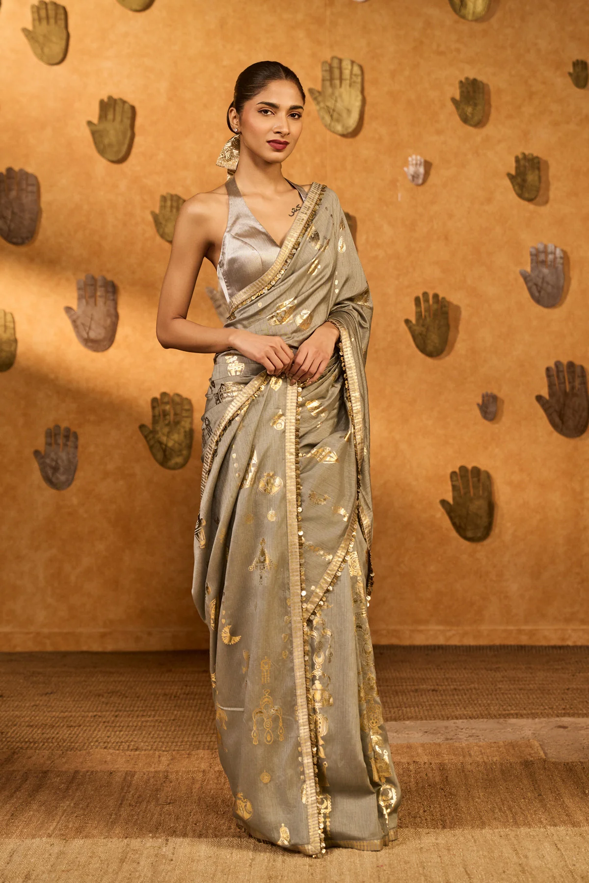 Claymelt Totem Line Saree - Image 5