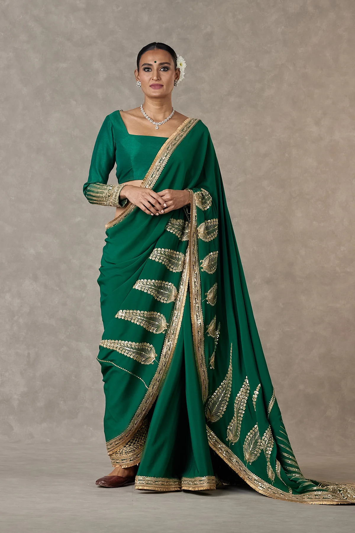 Dark green Son-Patti Saree - Image 9