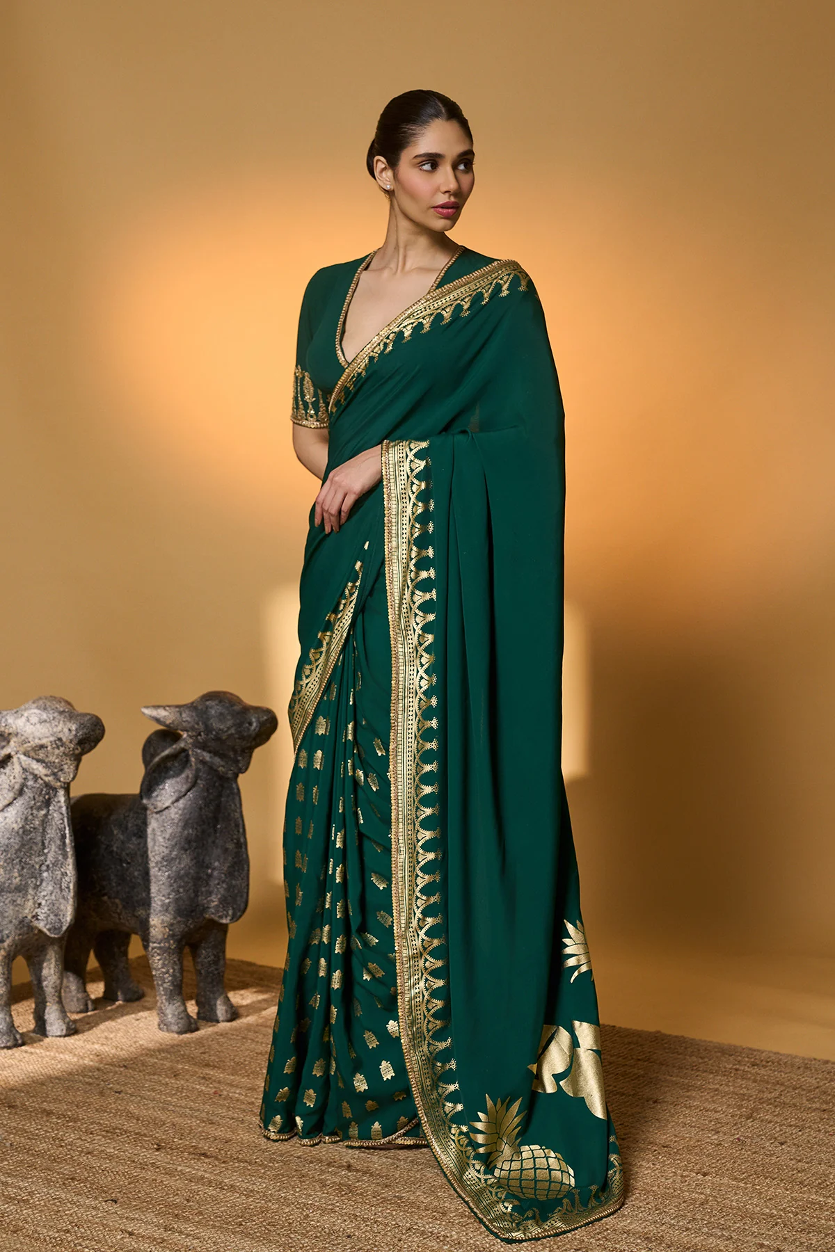 Green Amber Arches Saree - Image 2