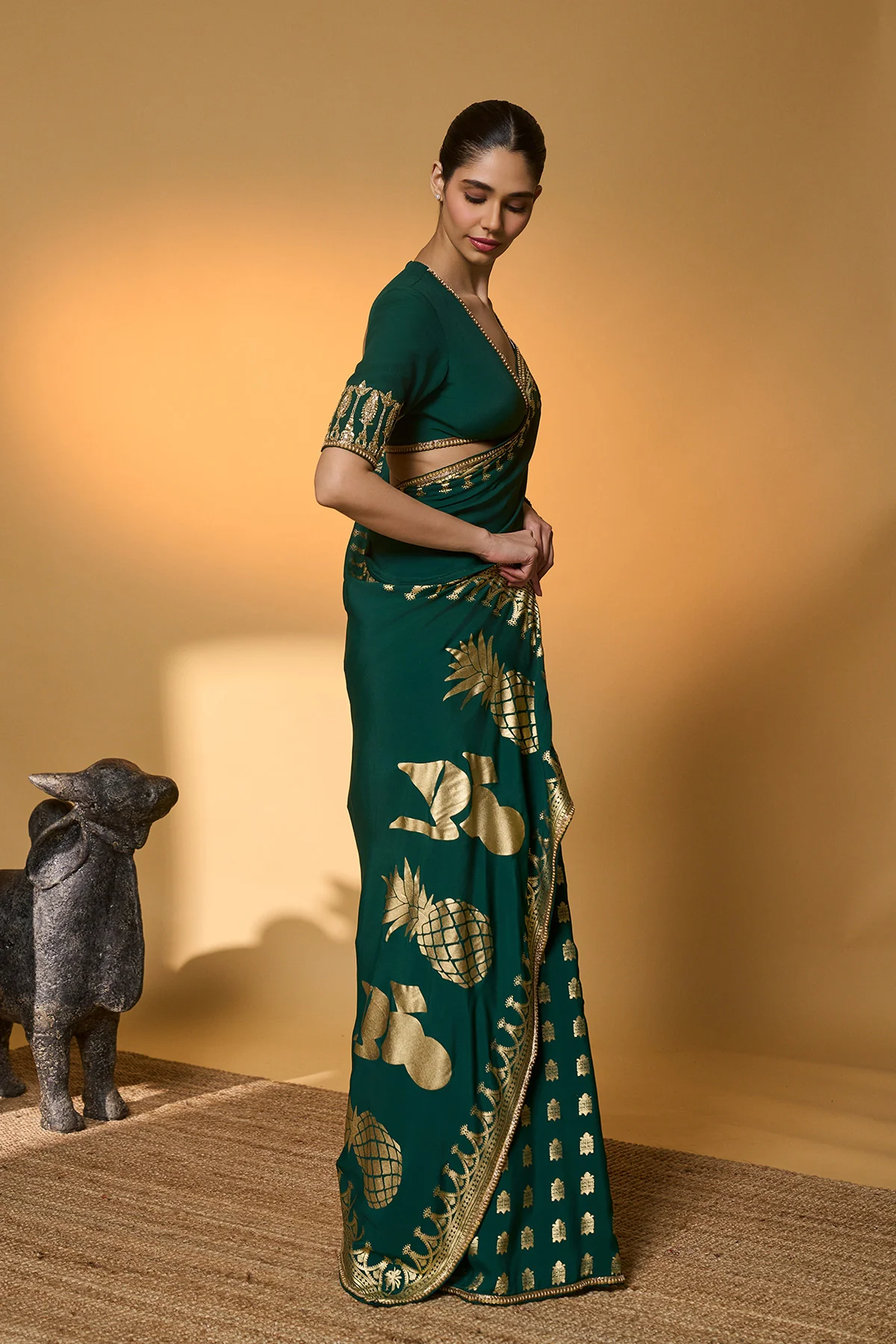 Green Amber Arches Saree - Image 3