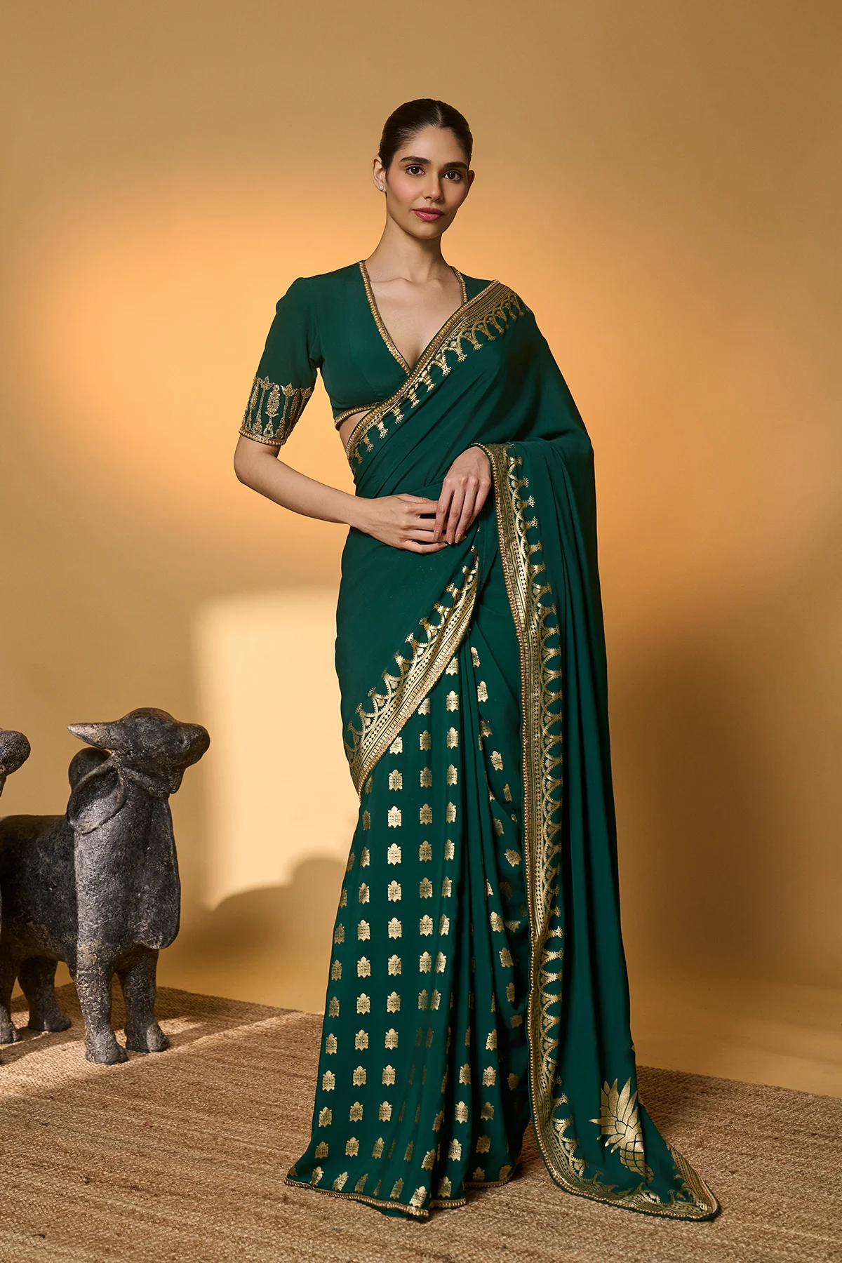 Green Amber Arches Saree - Image 6