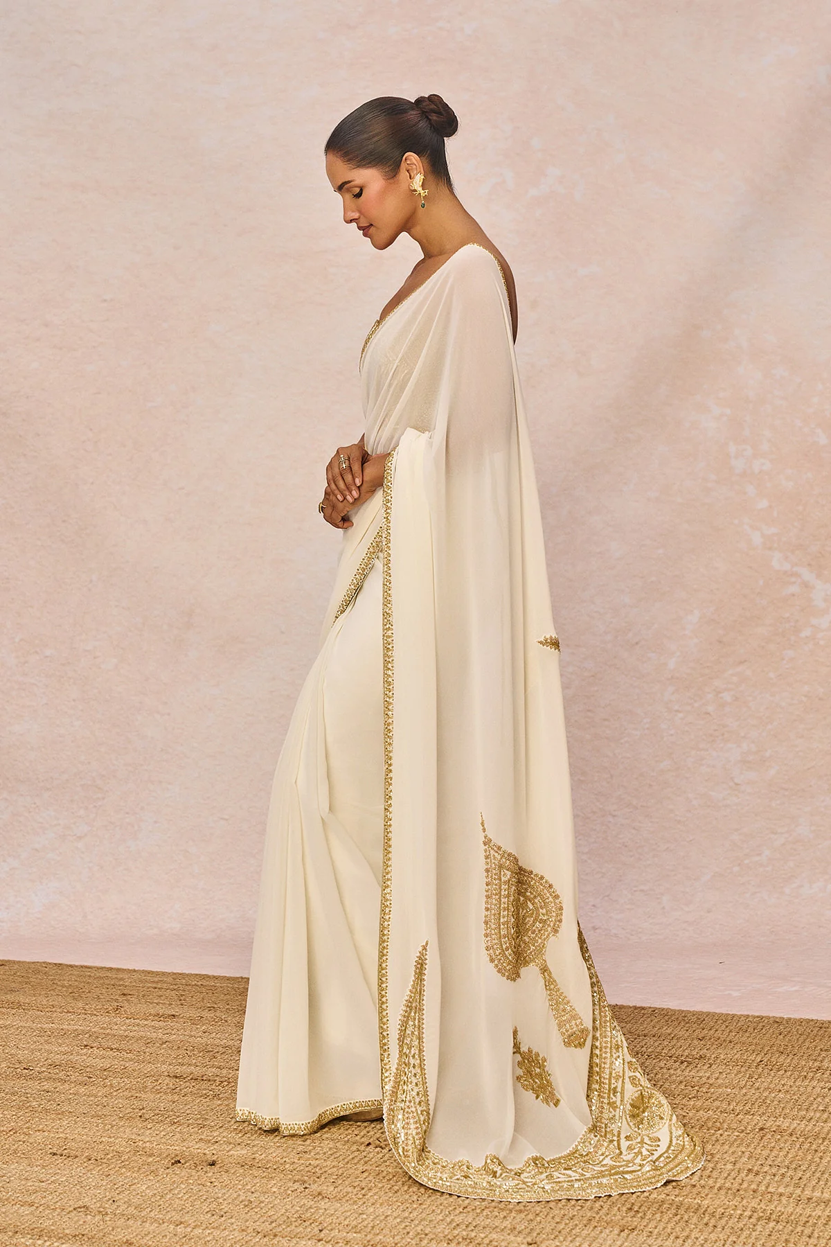 Ivory Chaand Saree - Image 13