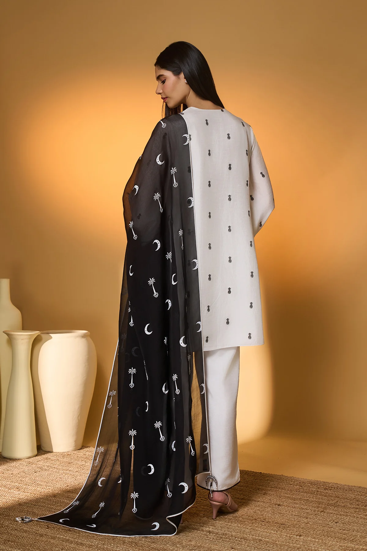 Ivory Pine-Code Kurta Set - Image 5