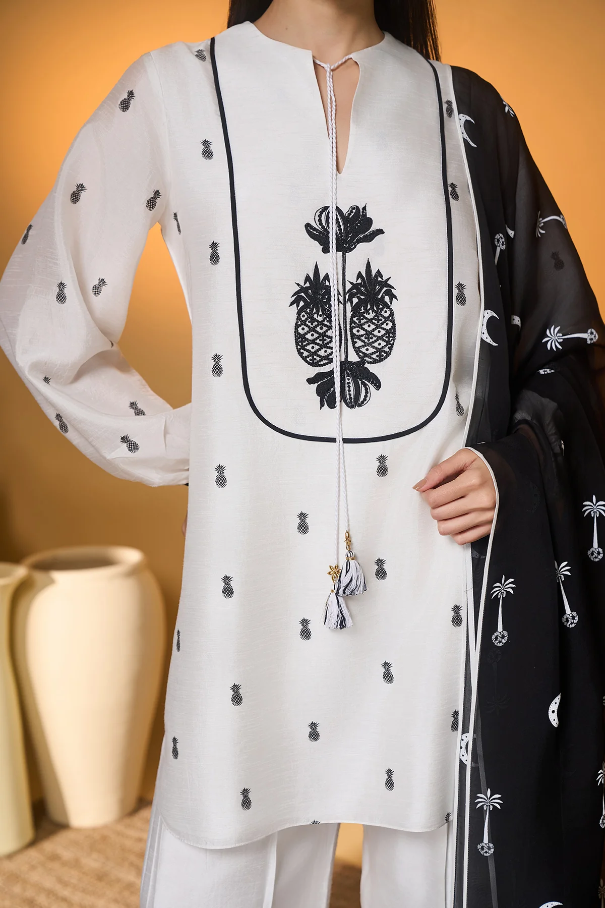 Ivory Pine-Code Kurta Set - Image 6