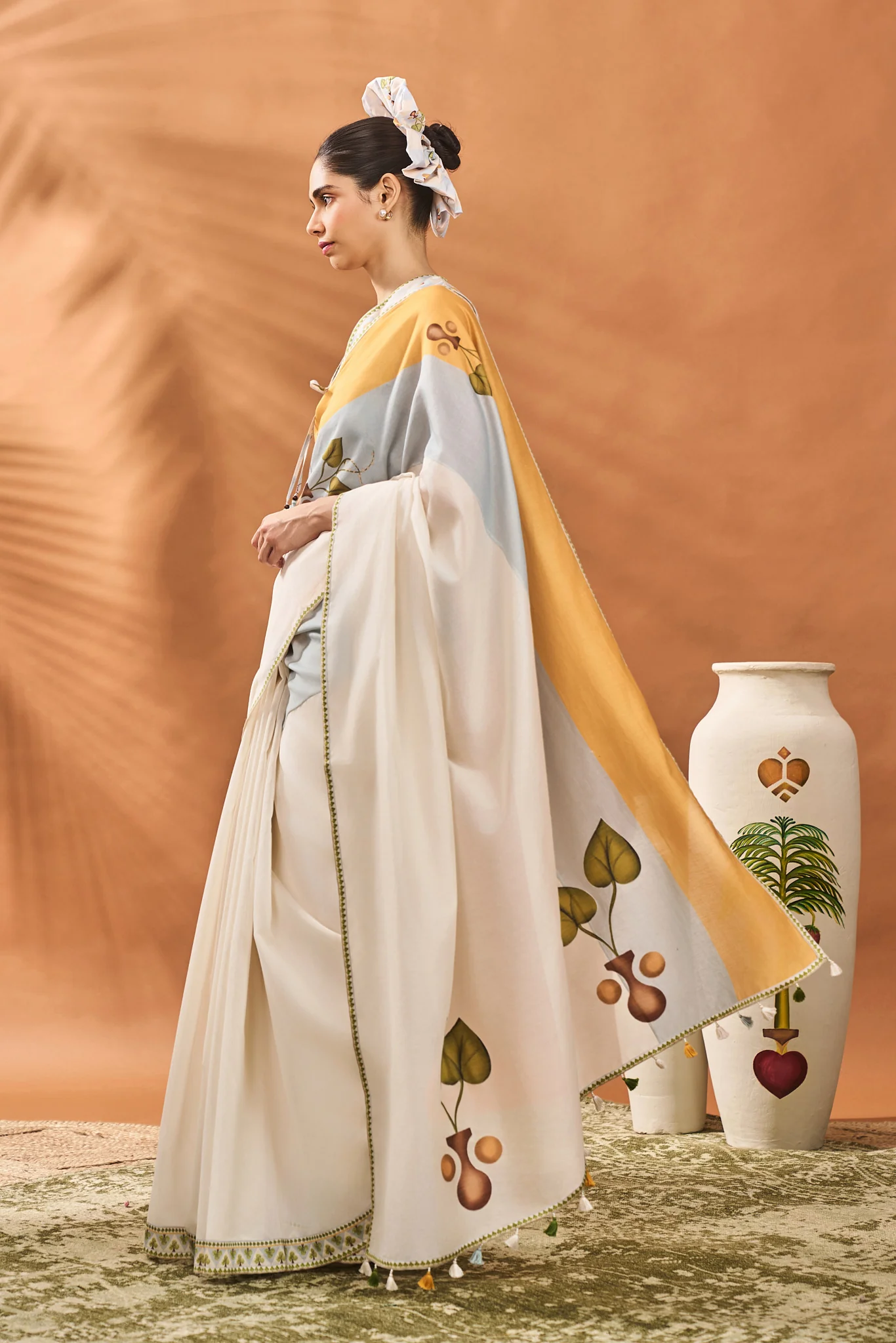 Ivory Stripe Garden Grid Saree - Image 5