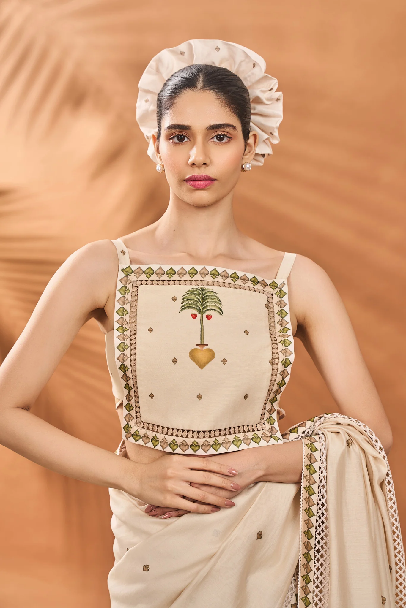 Ivory Tree Of Hearts Saree - Image 6