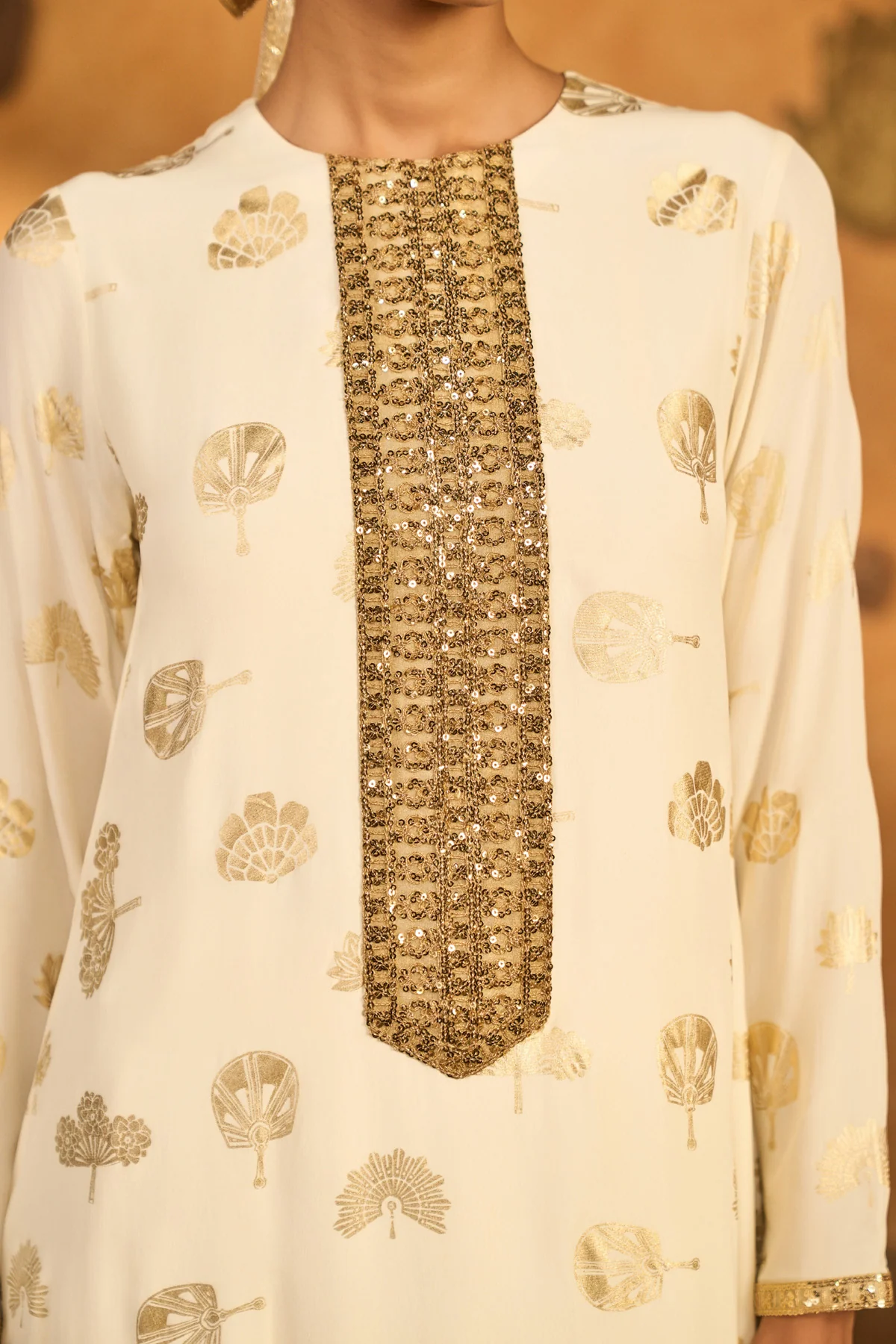 Ivory Windrose Kurta Set - Image 3