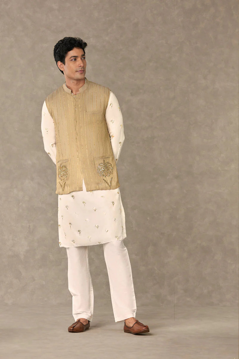 Ivory Wine Garden Kurta - Image 10