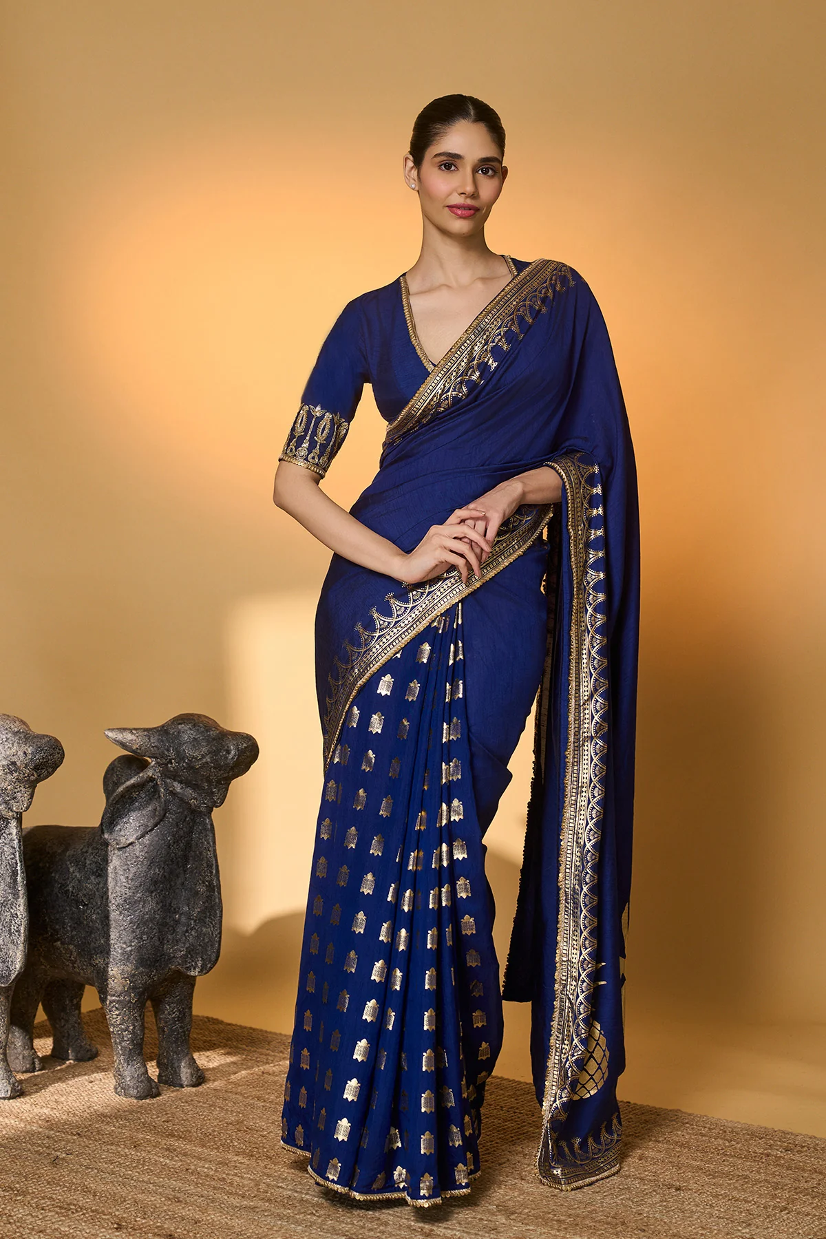 Navy Blue Amber Arches Saree - Image 3