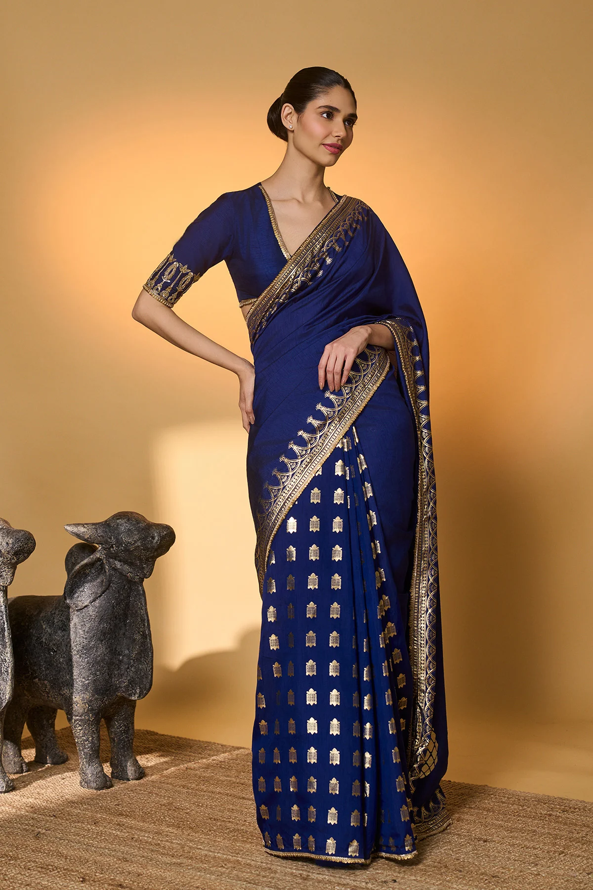 Navy Blue Amber Arches Saree - Image 5