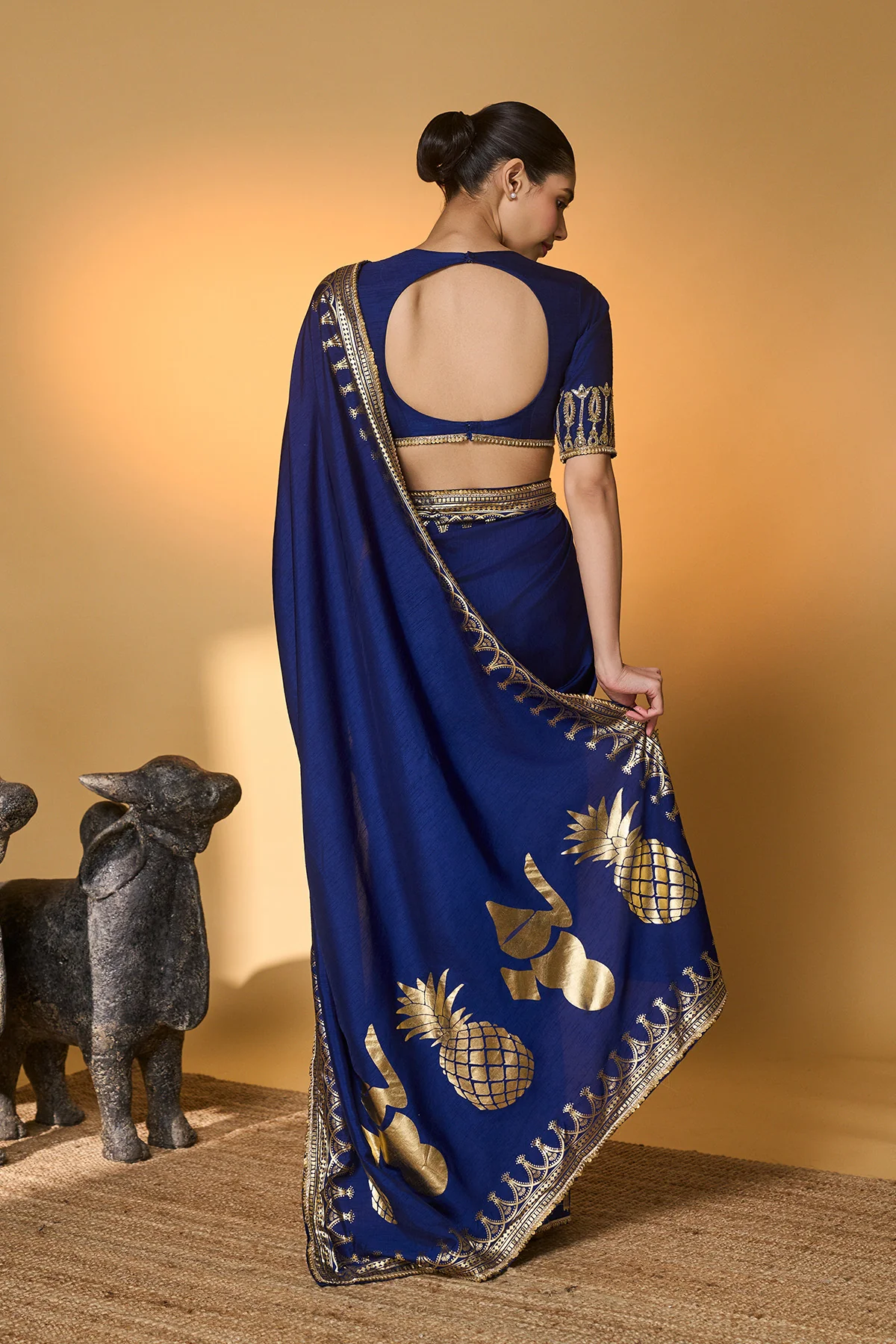 Navy Blue Amber Arches Saree - Image 7