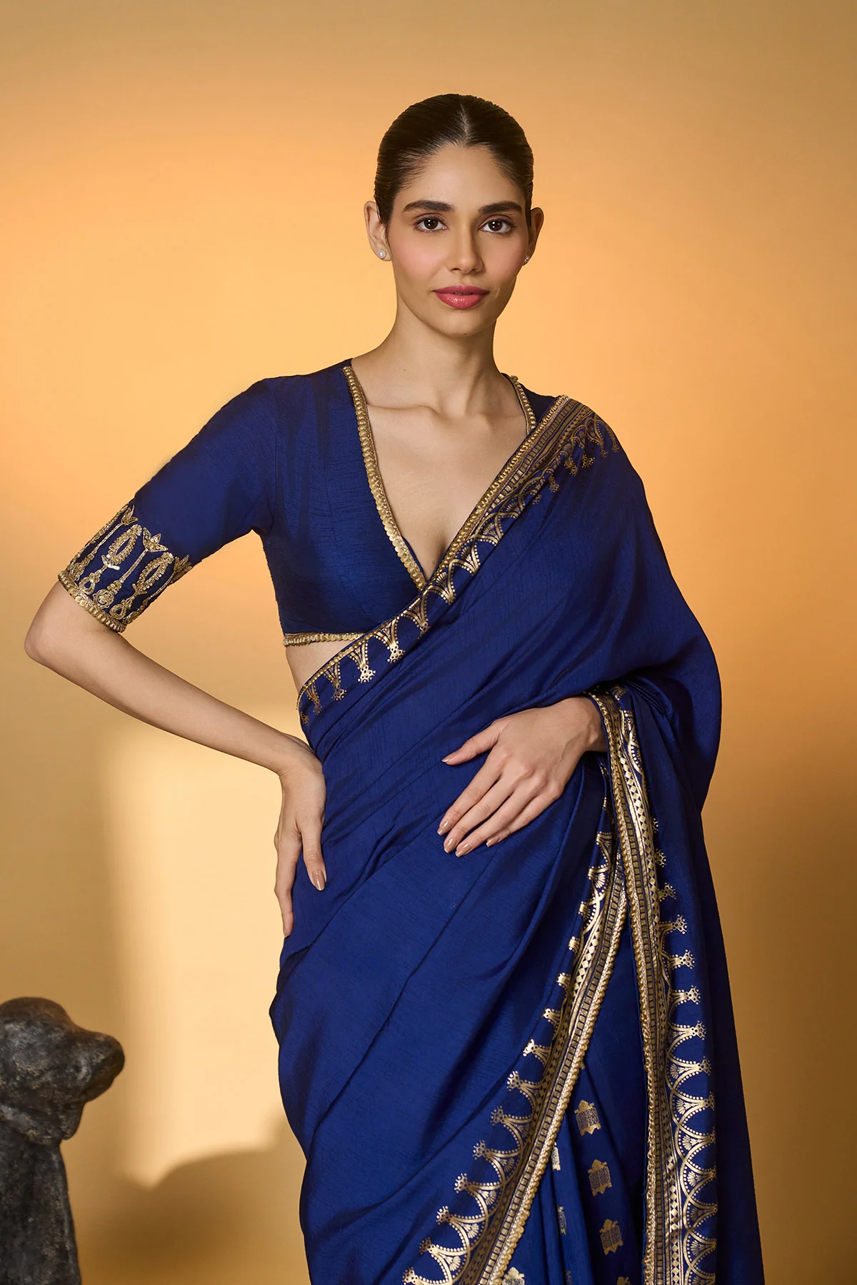 Navy Blue Amber Arches Saree - Image 8