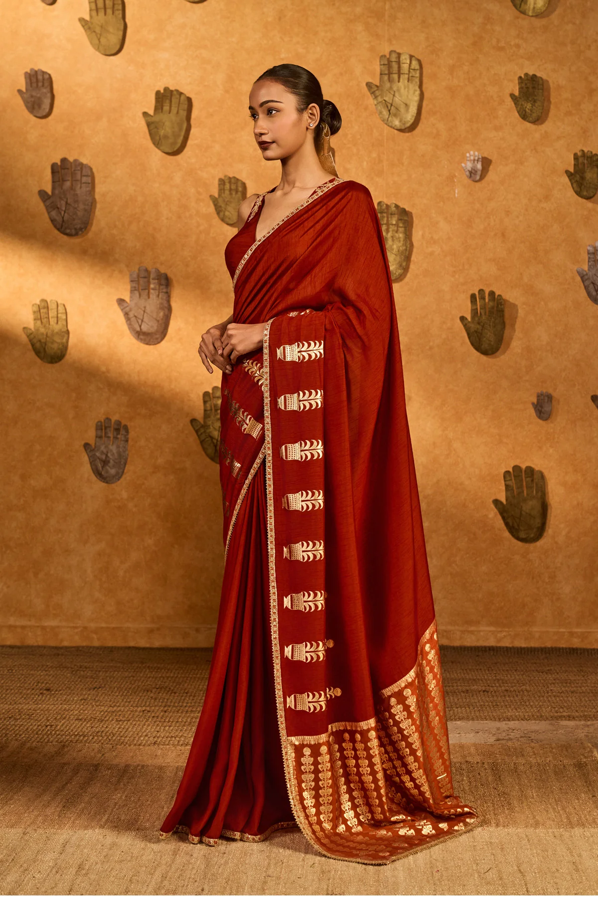 Red Fern Flame Saree - Image 3