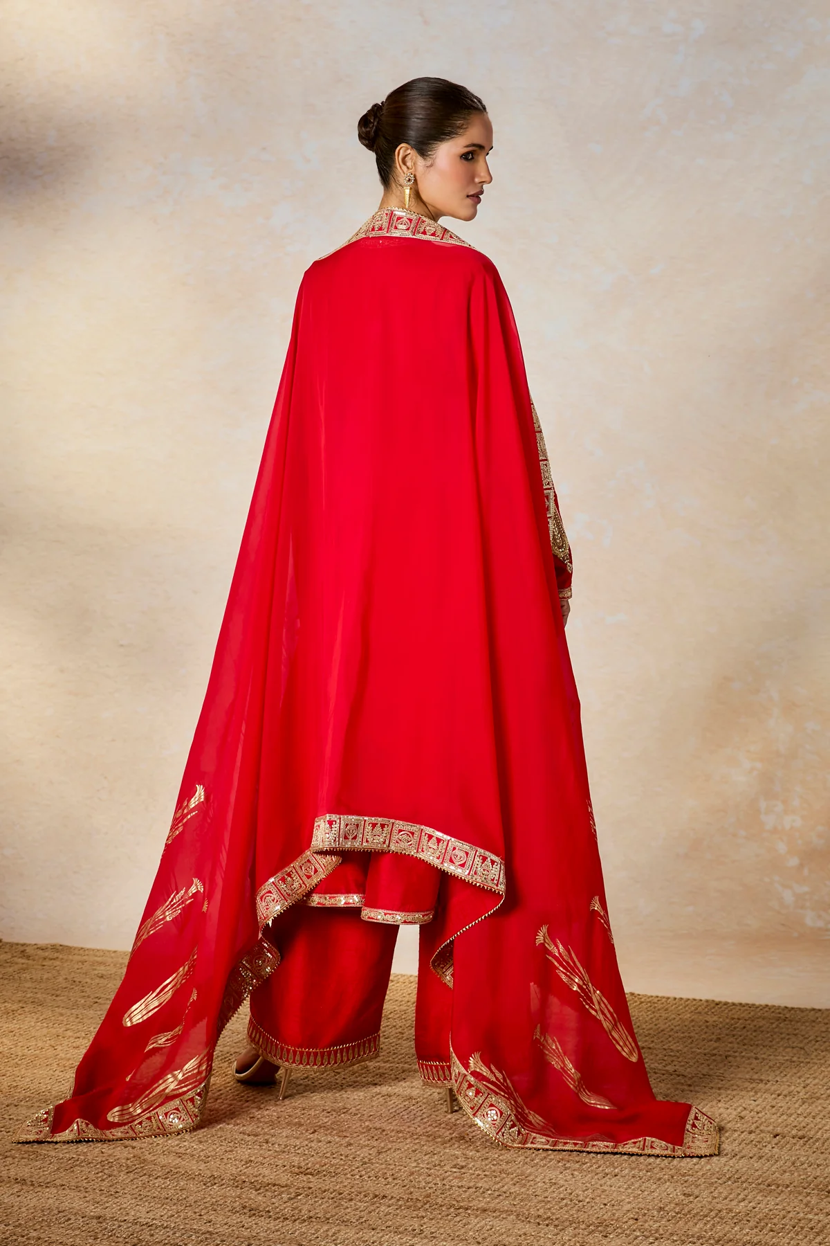 Red Whispering Lily Set - Image 6