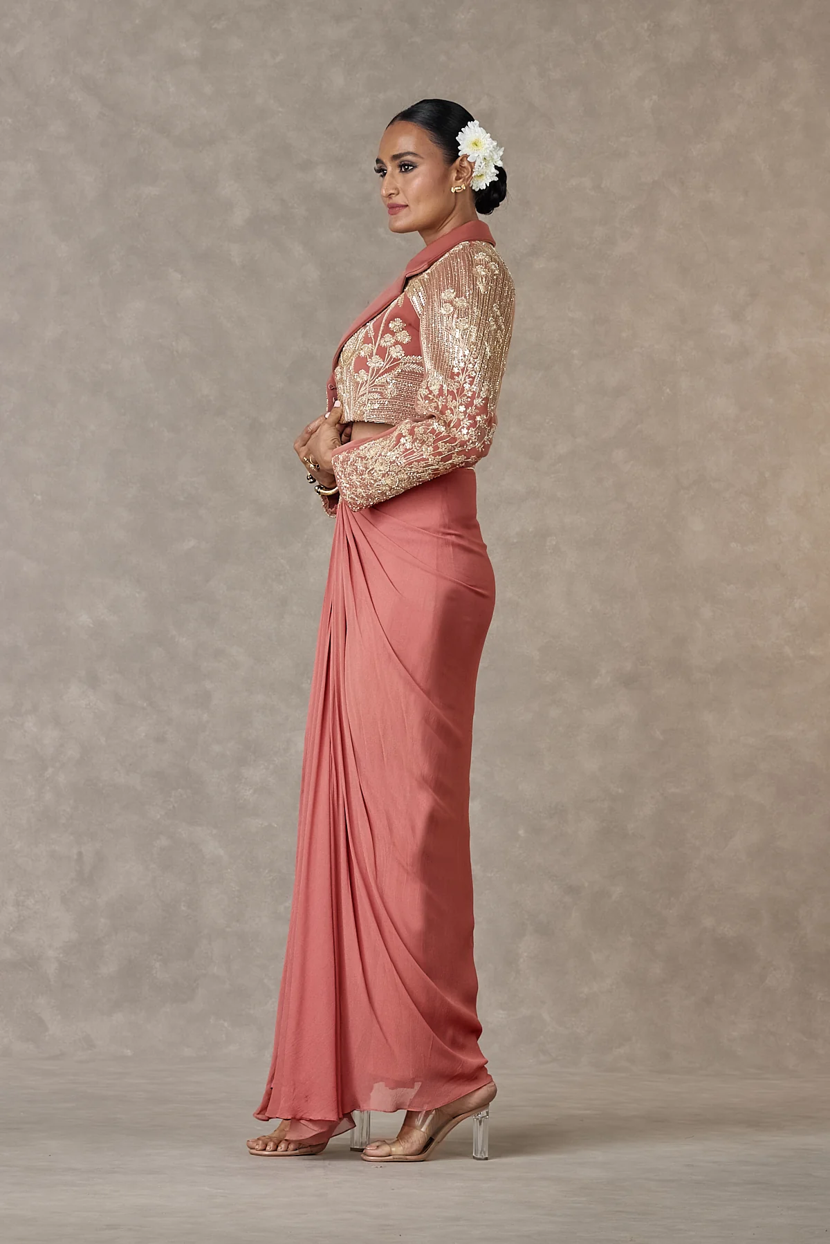 Salmon Son-Chidiya Cropped Blazer Set - Image 5