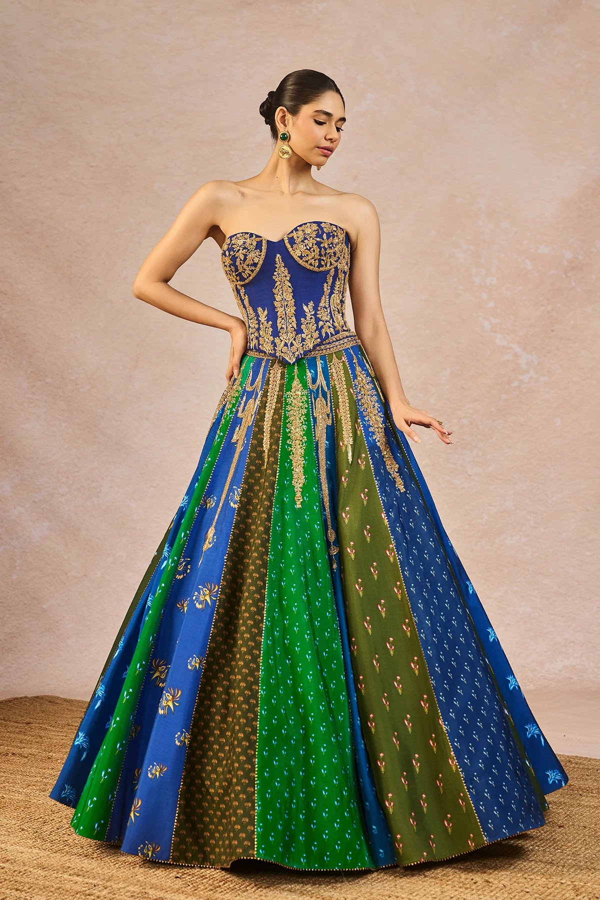 The 'Rango Sa Jahan' Lehenga - Image 3