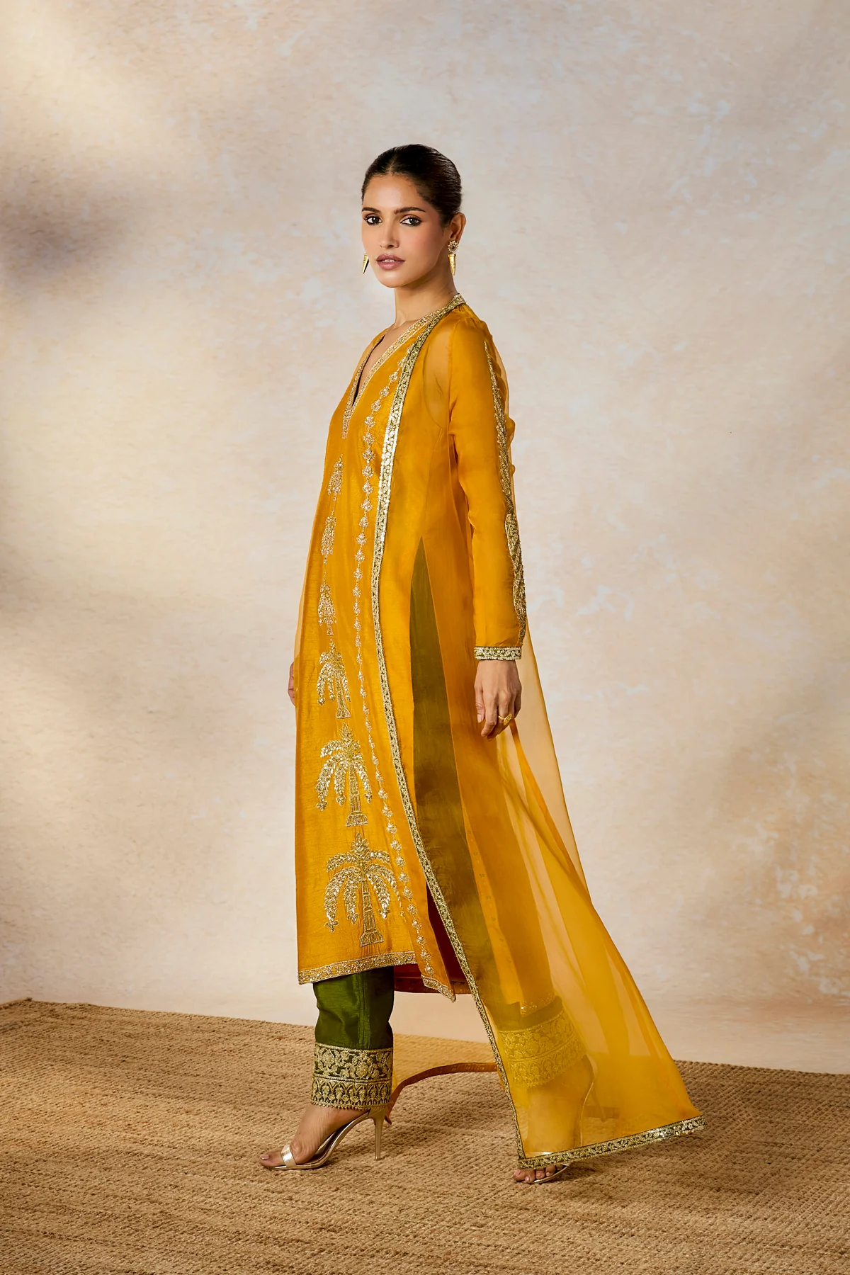 The Aam Panna Kurta Set - Image 4