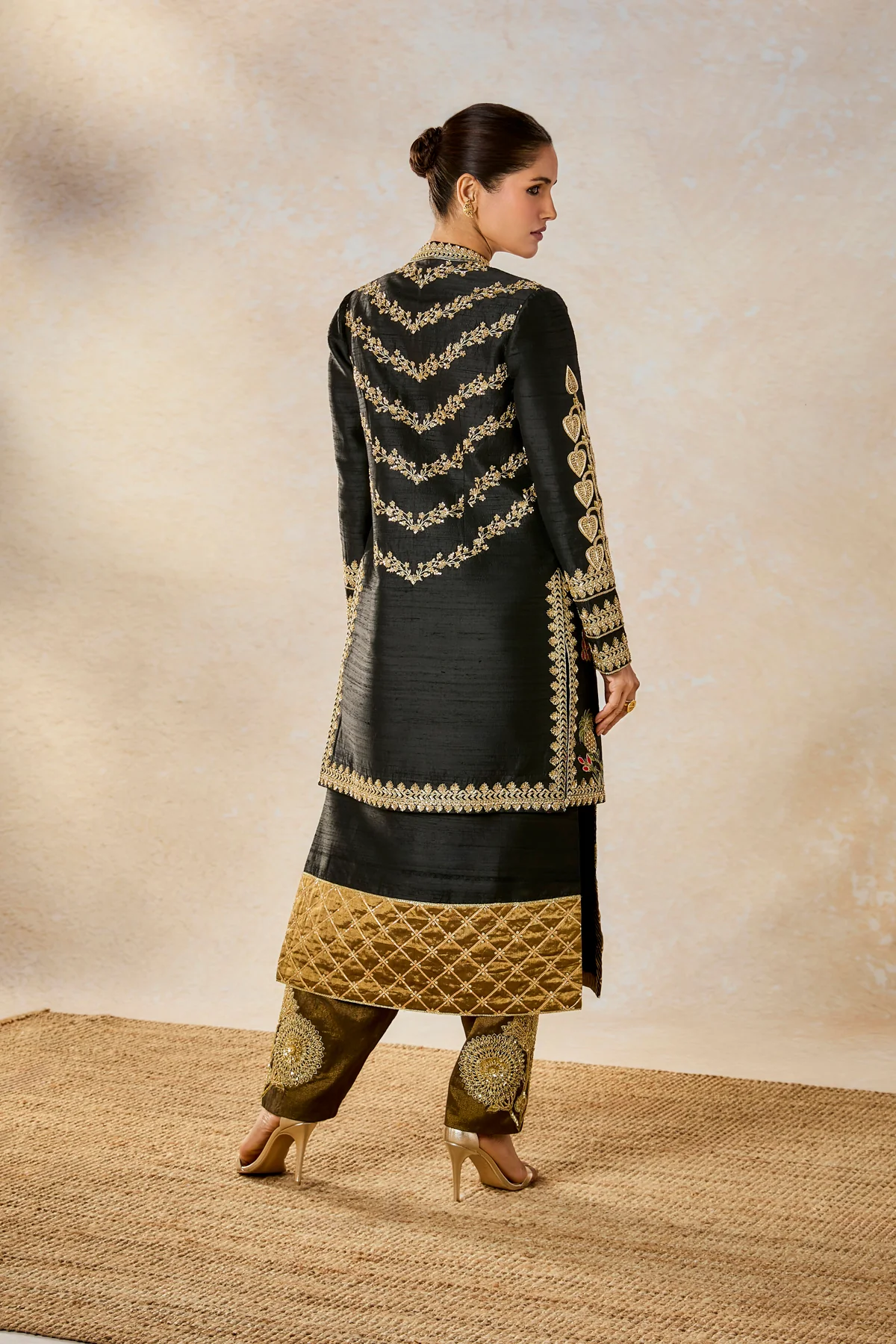 The Kala Khatta Salwar Set - Image 13
