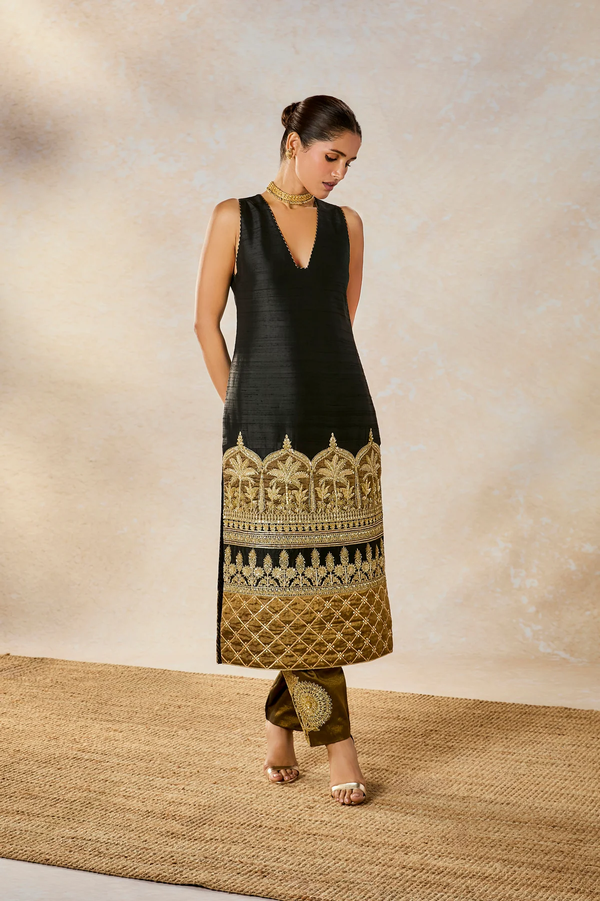 The Kala Khatta Salwar Set - Image 14