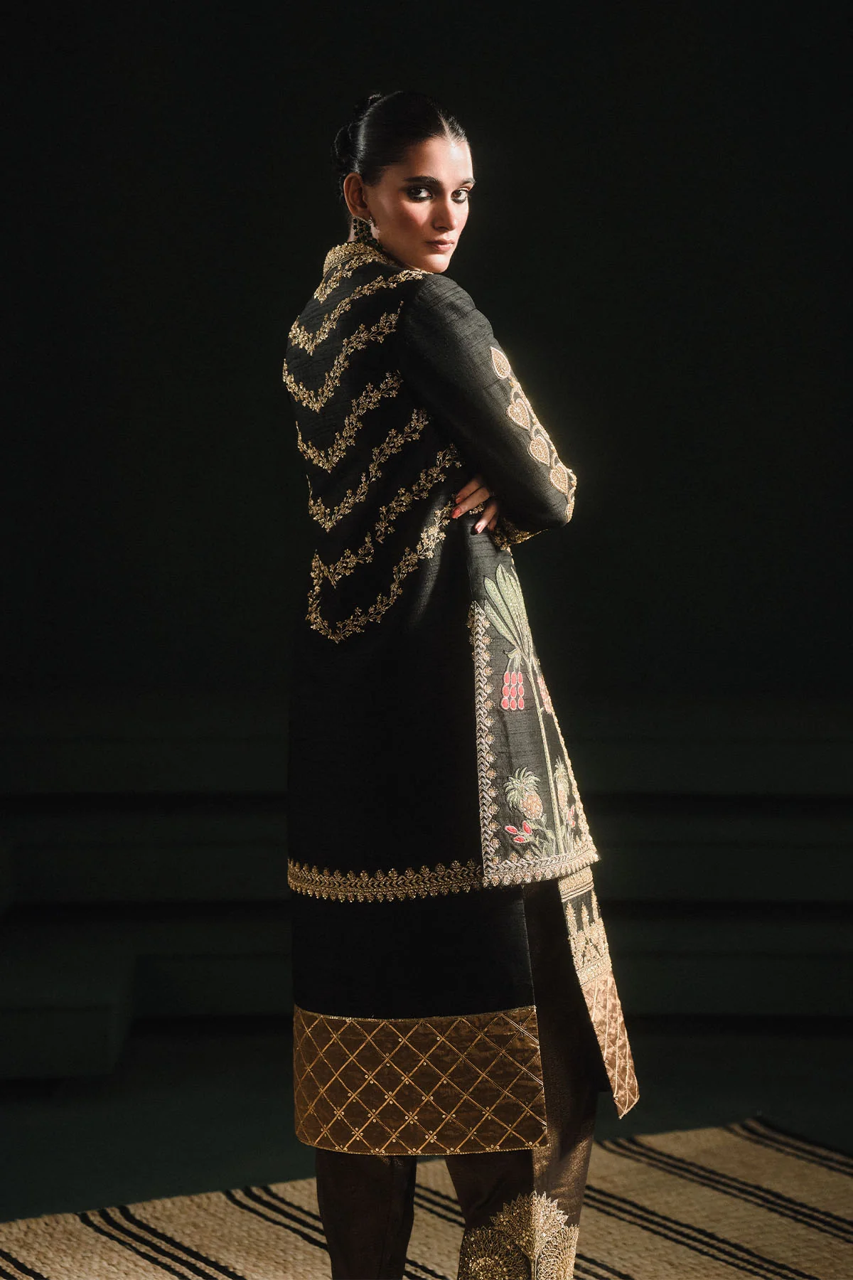 The Kala Khatta Salwar Set - Image 7