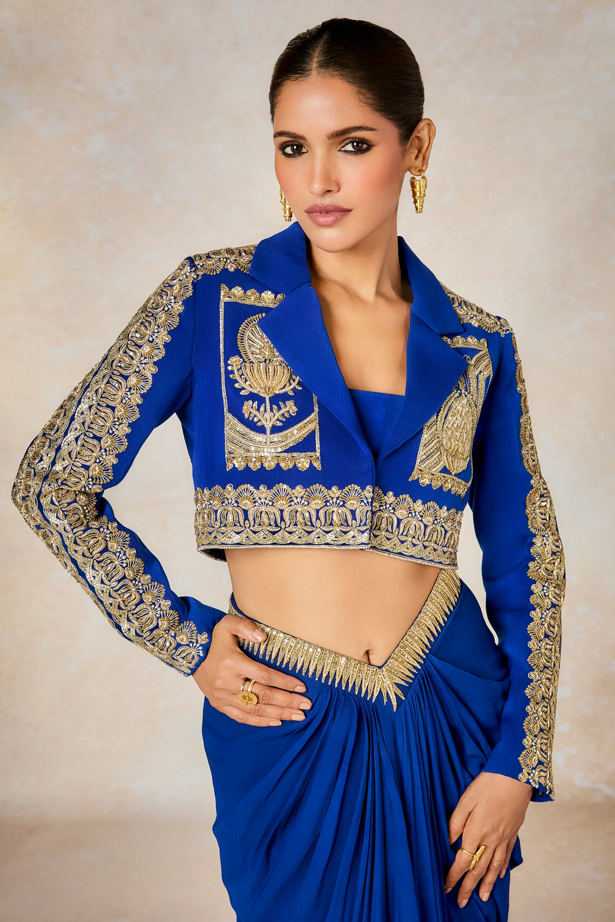 The Saanjh Baug Cropped Blazer Set - Image 4