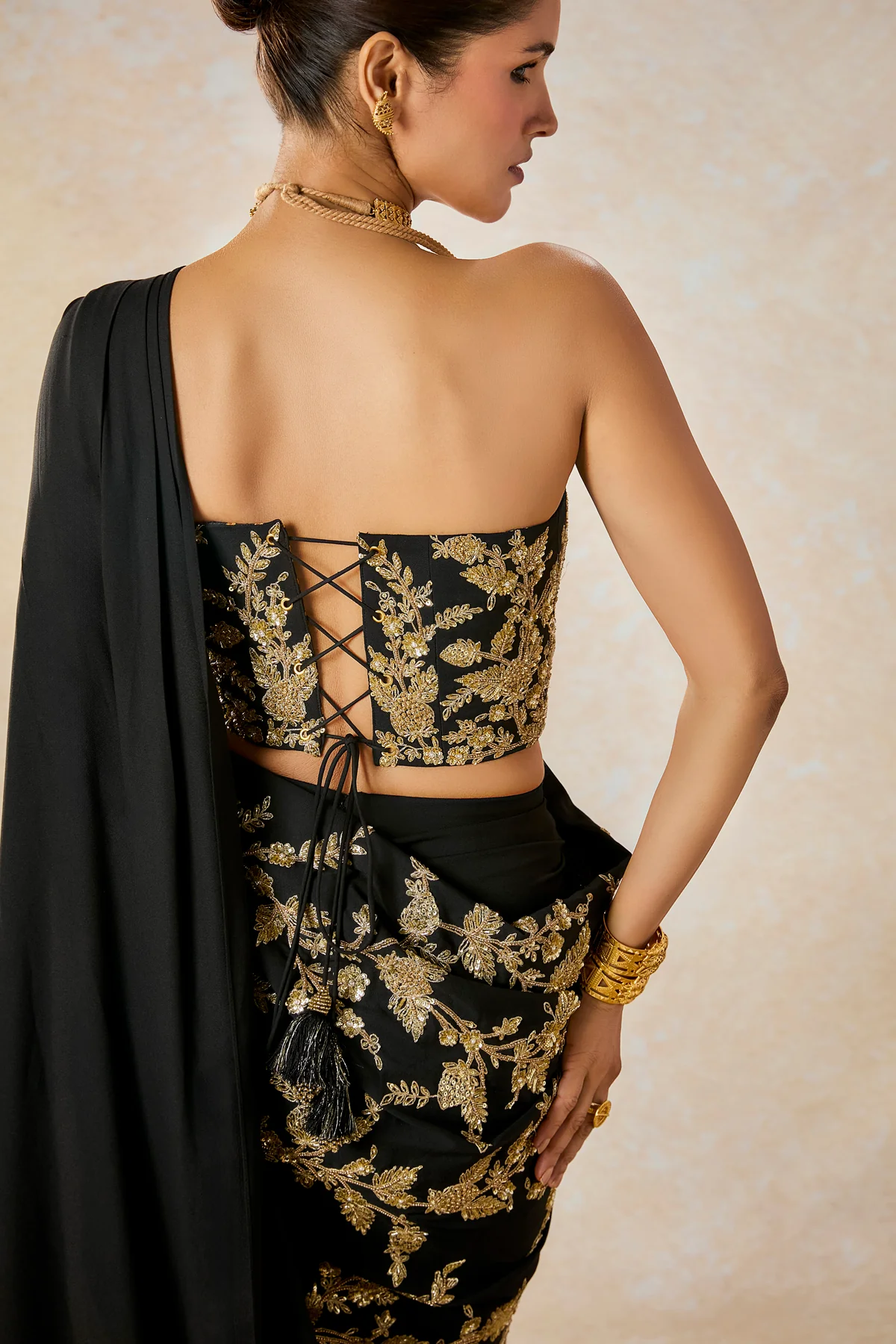 The Sunheri Bel Stitched Saree - Image 10