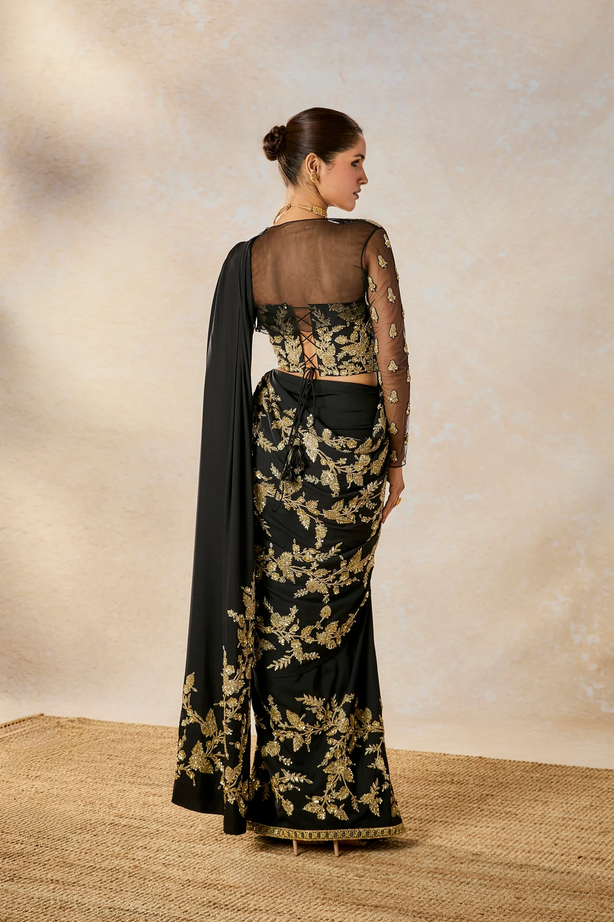 The Sunheri Bel Stitched Saree - Image 5