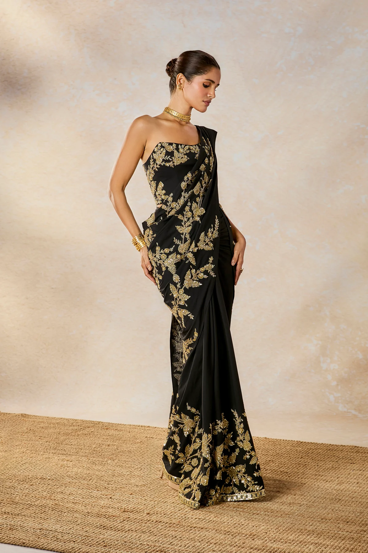 The Sunheri Bel Stitched Saree - Image 8
