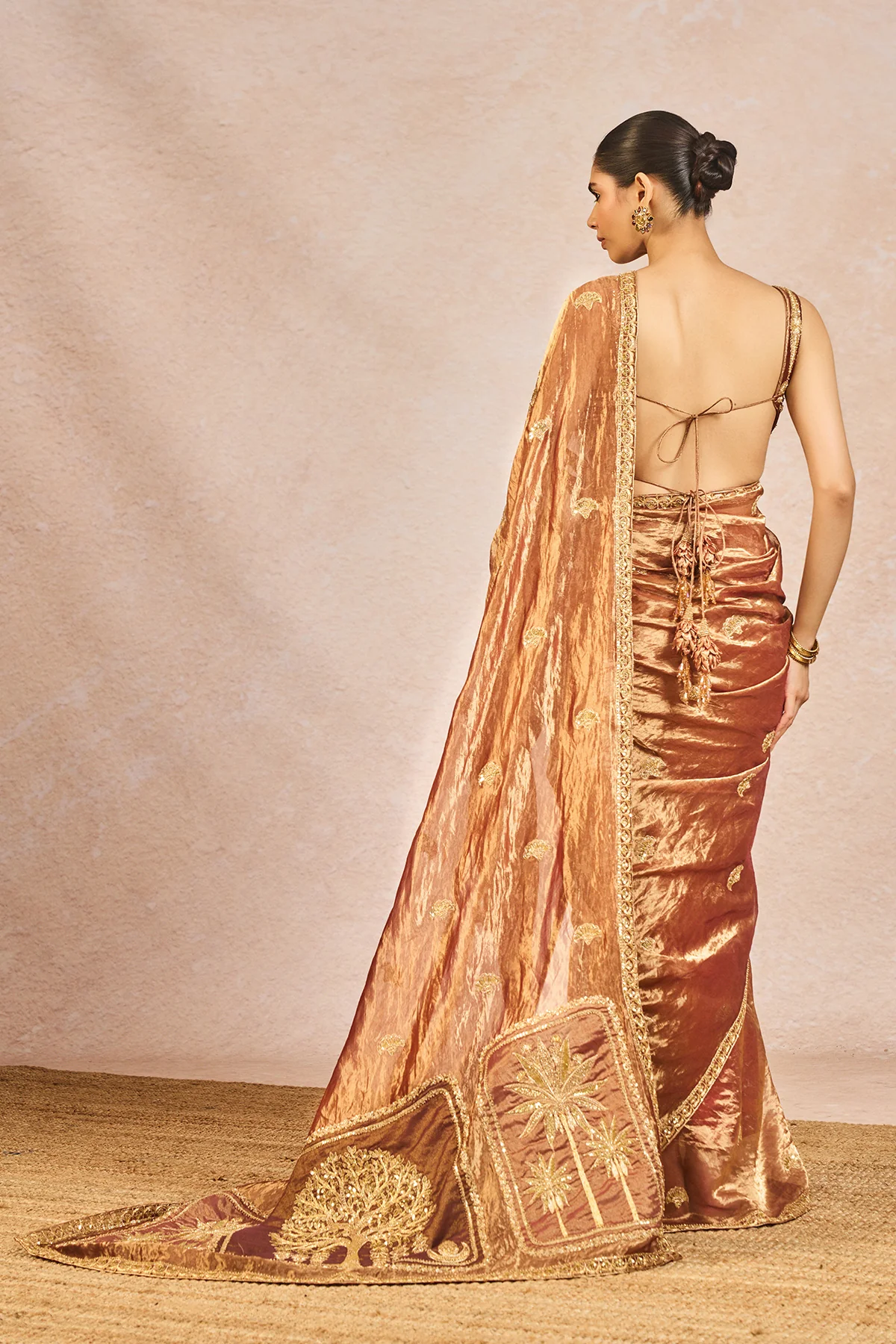 'Zard Sitara' Saree - Image 6